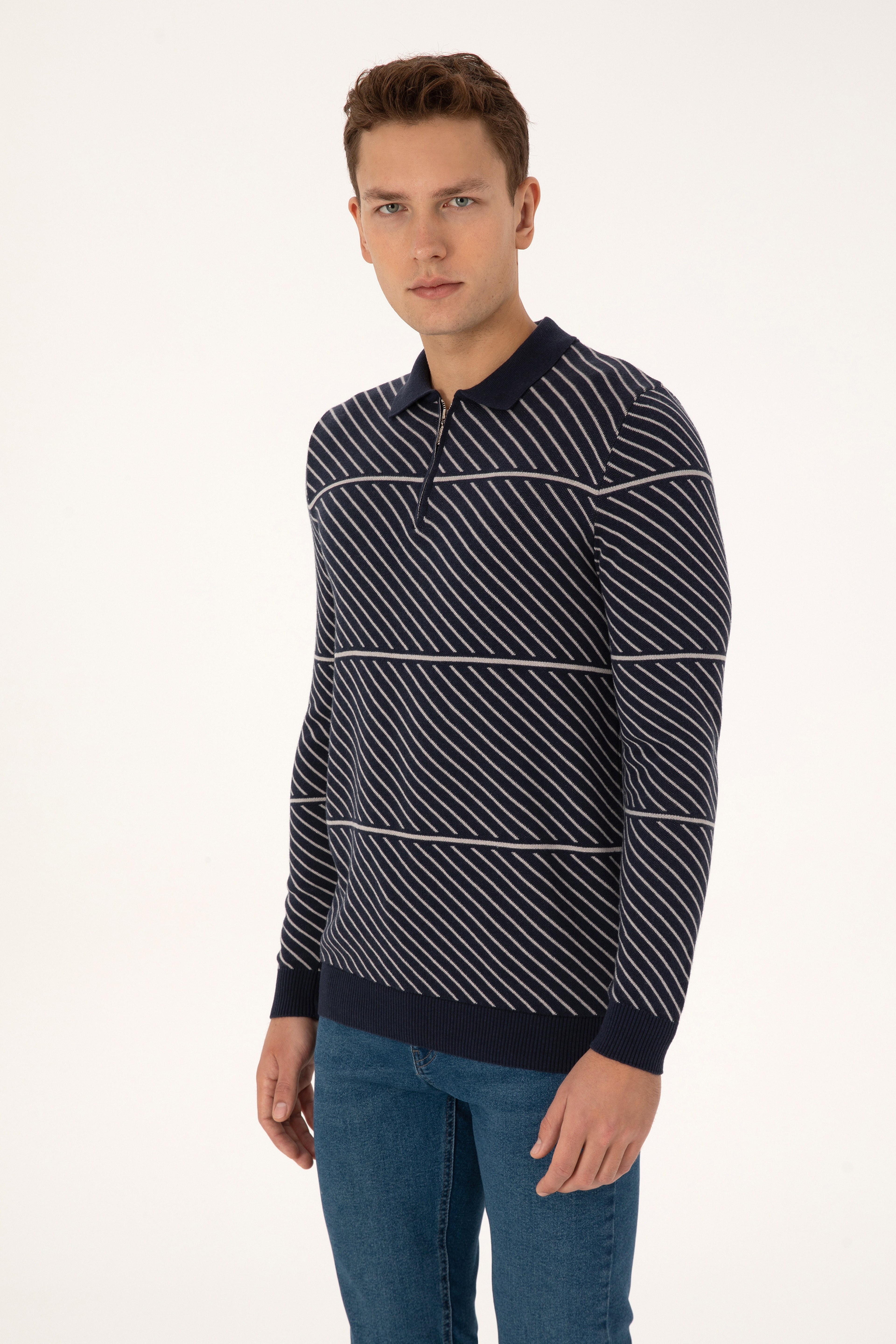 Erkek Slim Fit Yarım Fermuarlı Polo Yaka Lacivert Kazak - Image 3