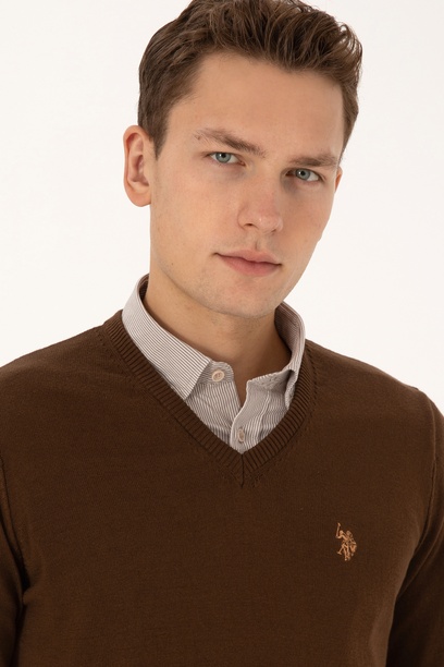 Erkek Slim Fit V Yaka Kahverengi Basic Triko Kazak