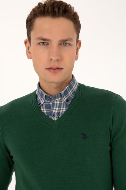 Erkek Slim Fit V Yaka Koyu Yeşil Basic Triko Kazak