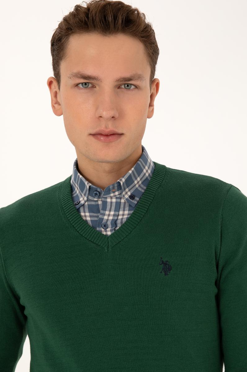 Erkek Slim Fit V Yaka Koyu Yeşil Basic Triko Kazak