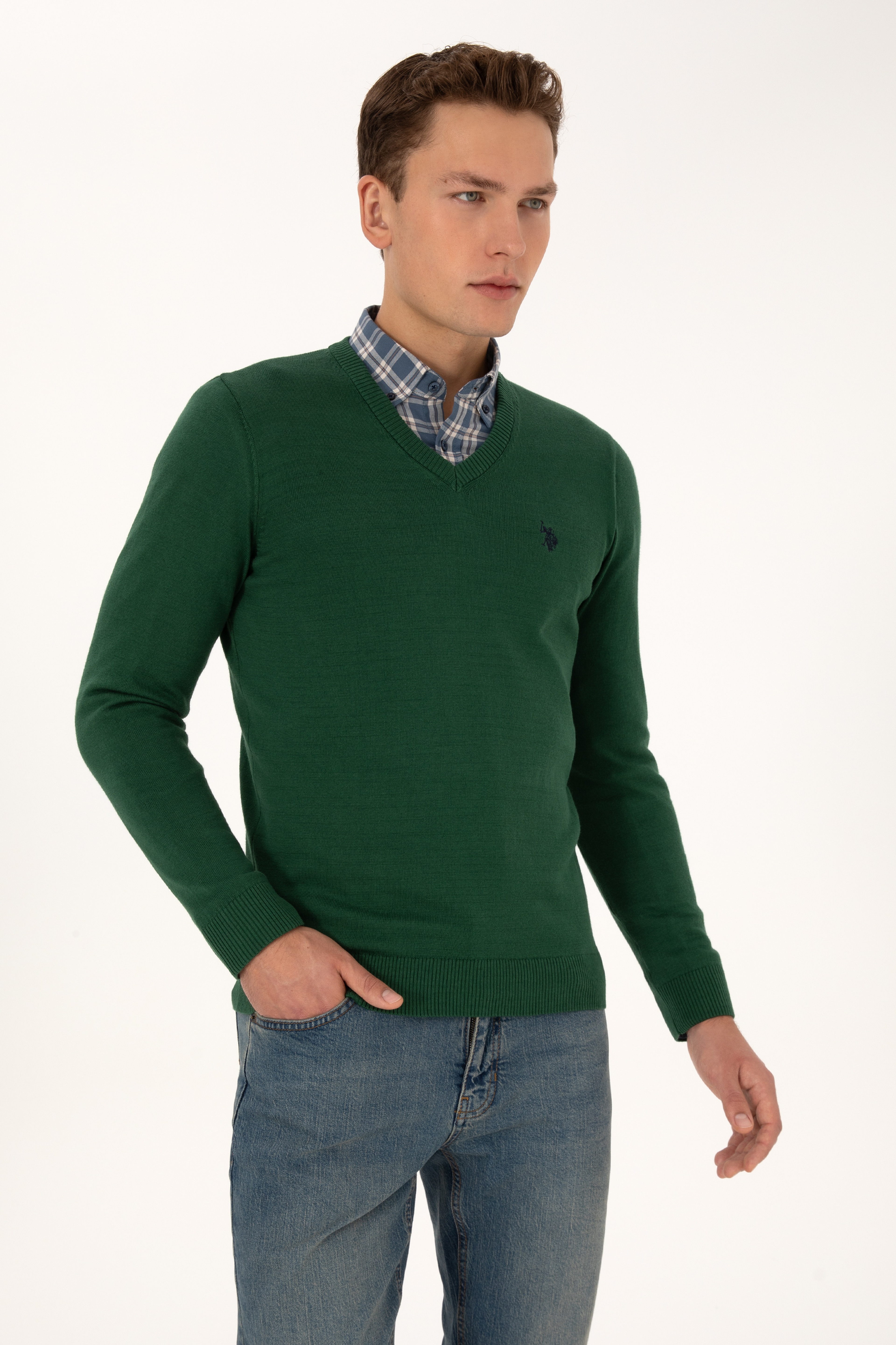 Erkek Slim Fit V Yaka Koyu Yeşil Basic Triko Kazak