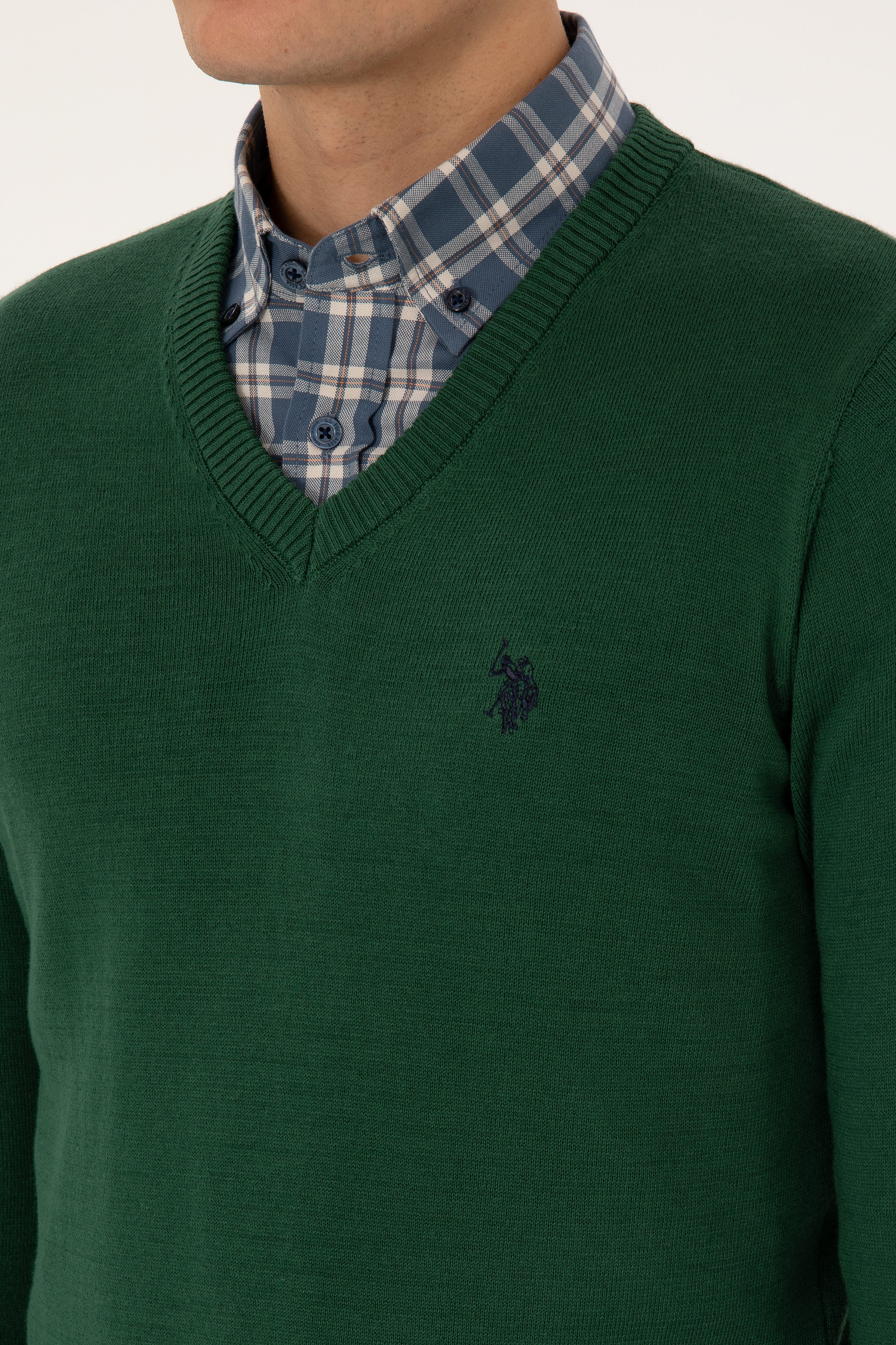 Erkek Slim Fit V Yaka Koyu Yeşil Basic Triko Kazak