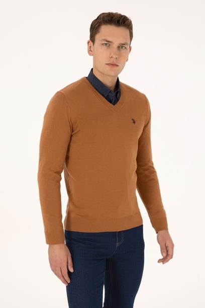 Erkek Slim Fit V Yaka Camel Basic Triko Kazak