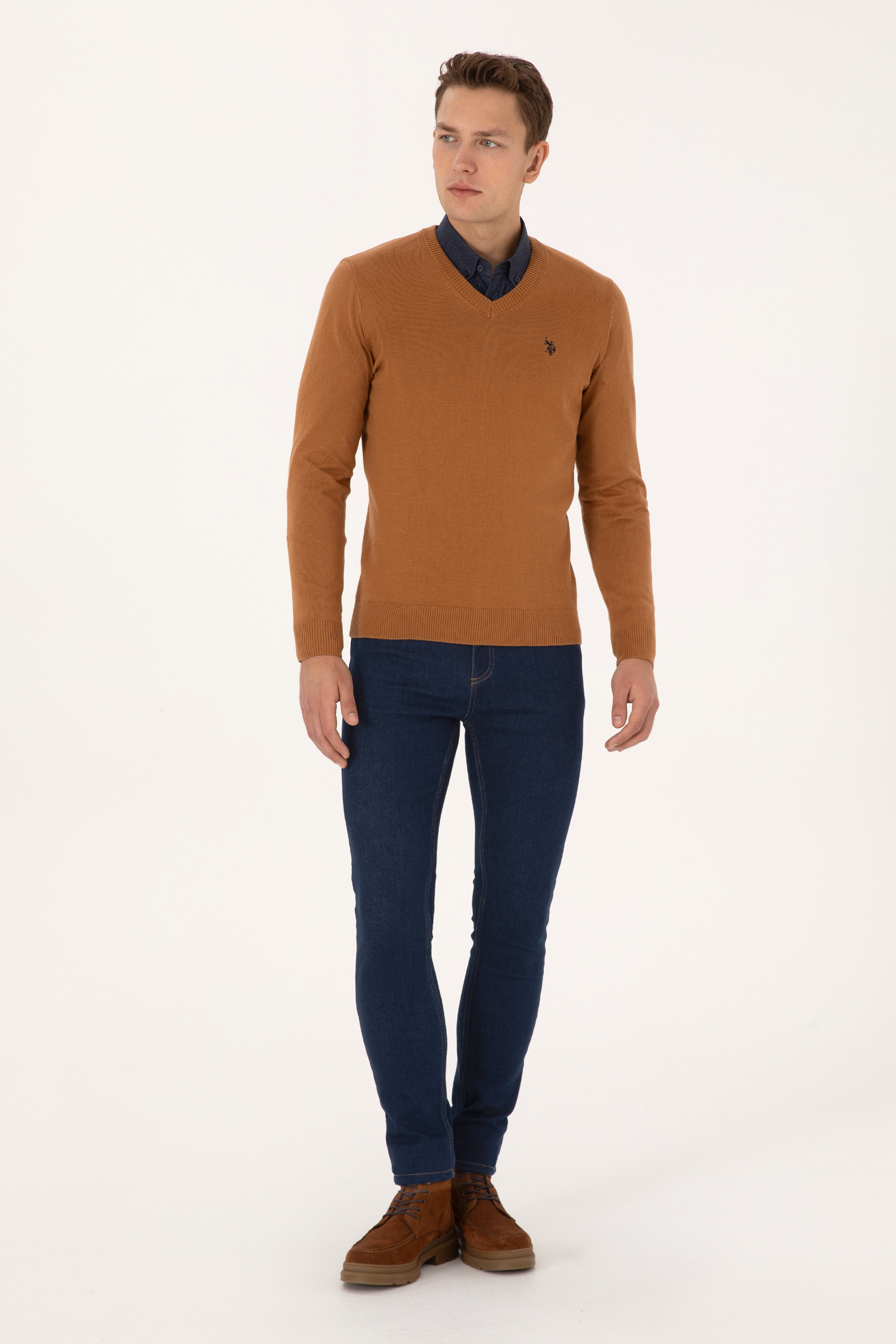 Erkek Slim Fit V Yaka Camel Basic Triko Kazak - Image 4