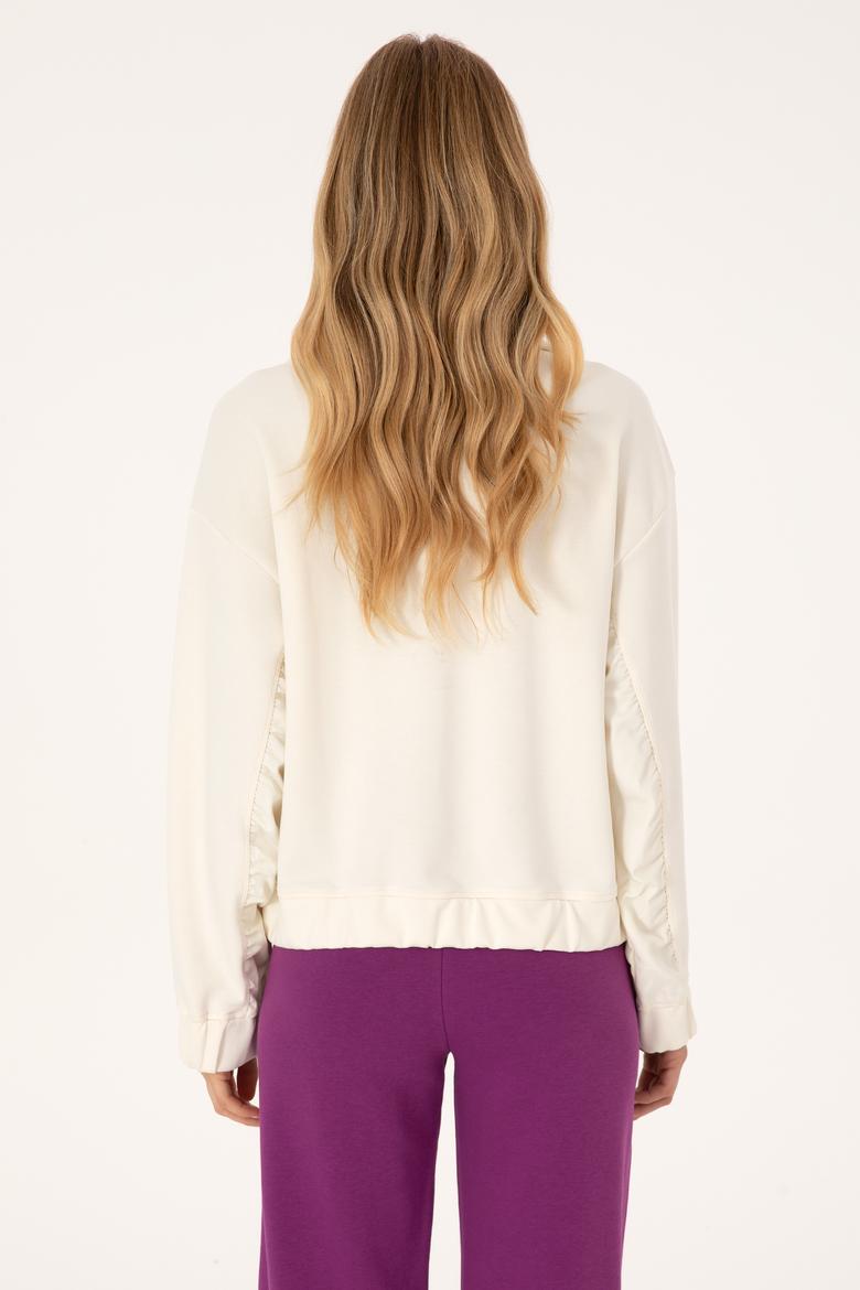 Kadın Krem Dik Yaka Sweatshirt - 50309429006