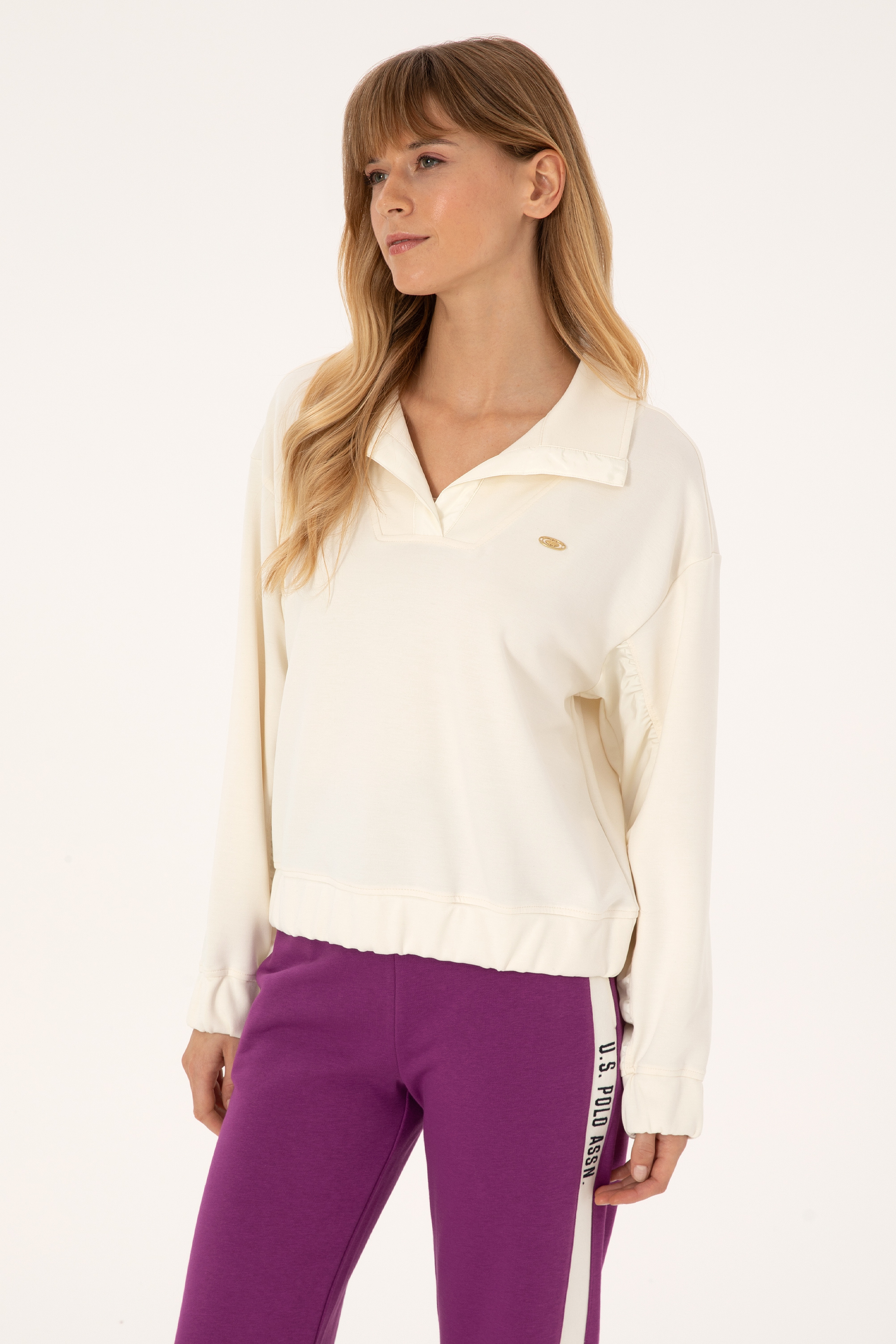 Kadın Krem Dik Yaka Sweatshirt - Image 3