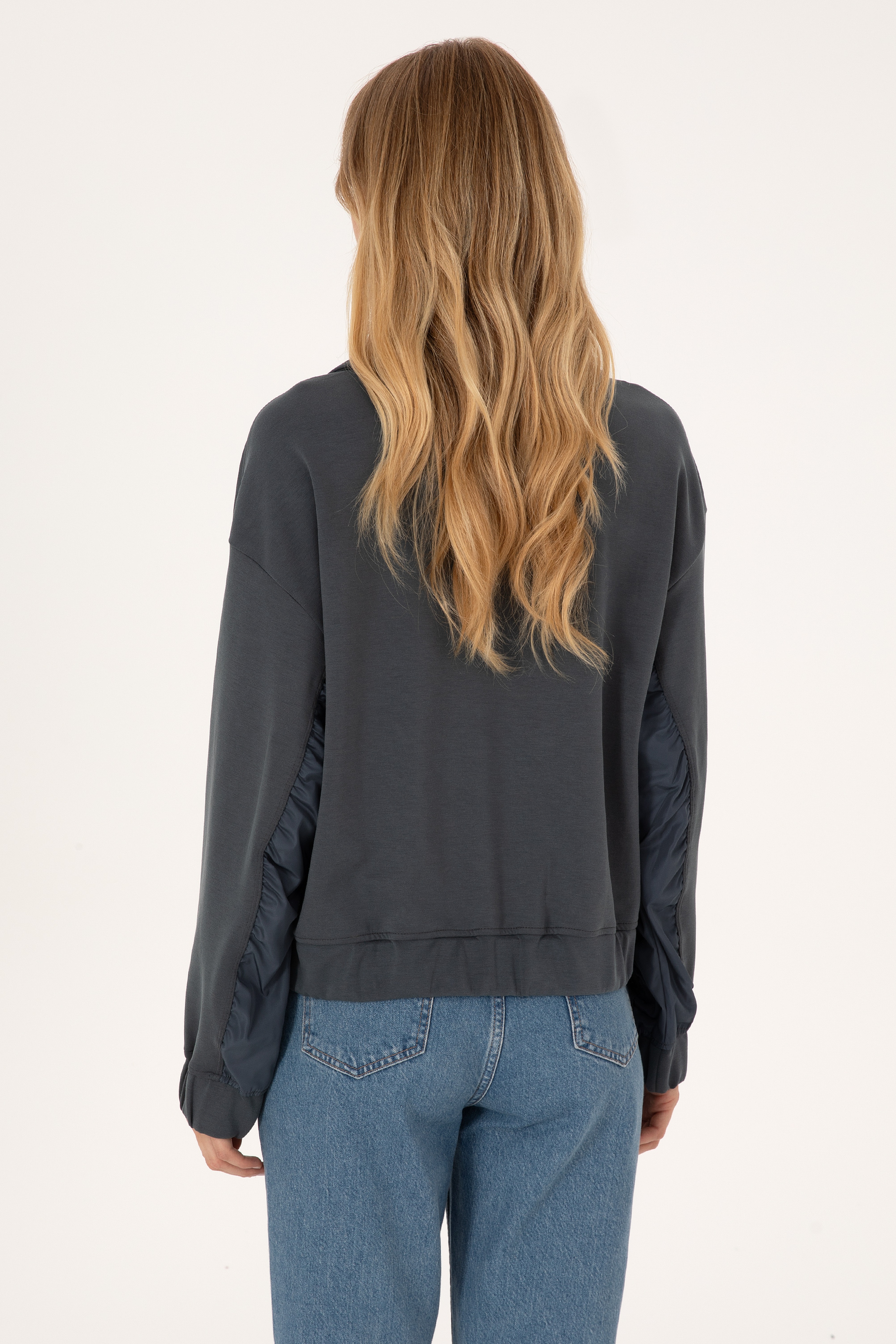 Kadın Antrasit Dik Yaka Sweatshirt - Image 5