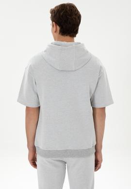 Erkek Comfort Fit Kapüşonlu Kısa Kollu Gri Melanj Sweatshirt - 50320030036