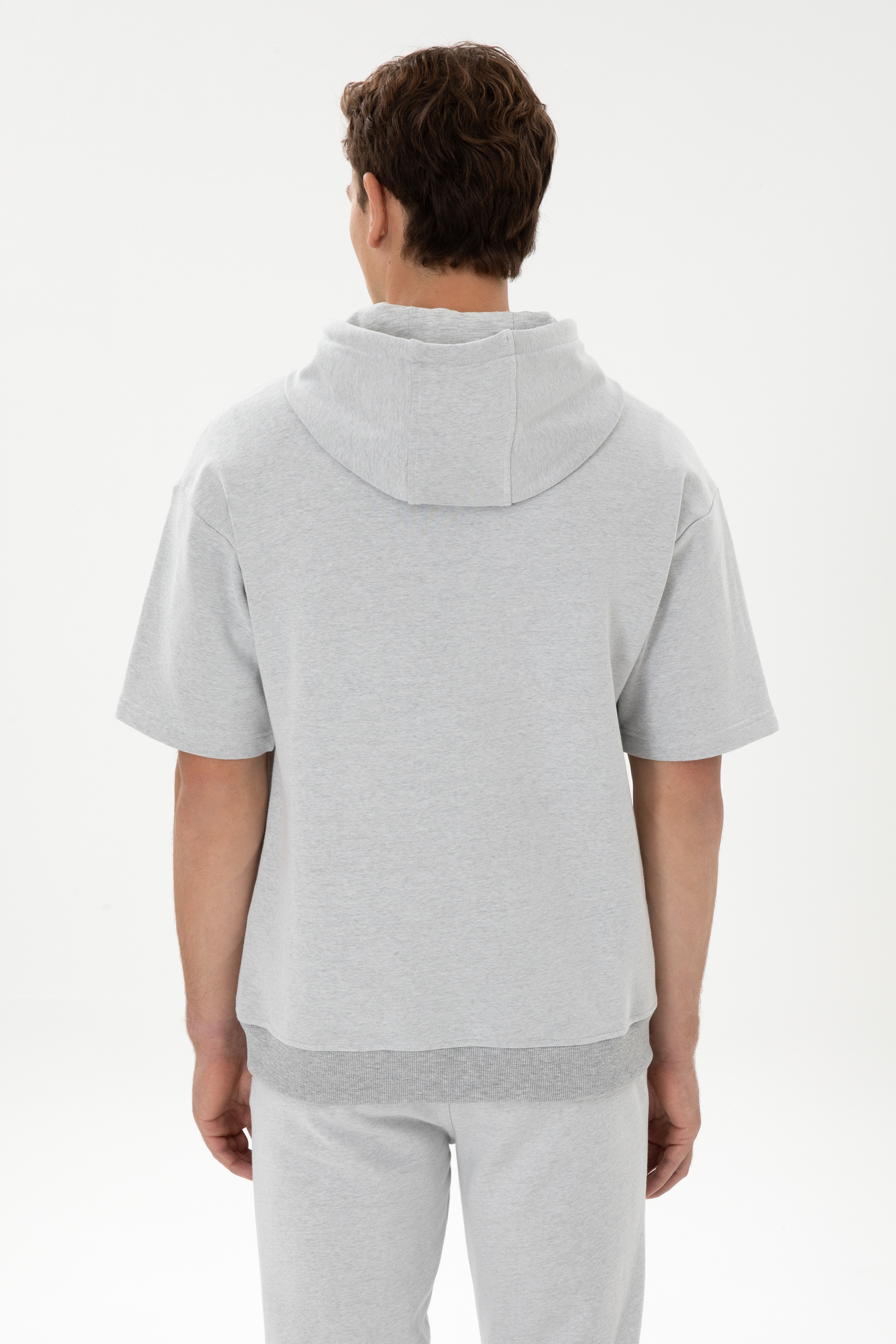 Erkek Comfort Fit Kapüşonlu Kısa Kollu Gri Melanj Sweatshirt - Image 5