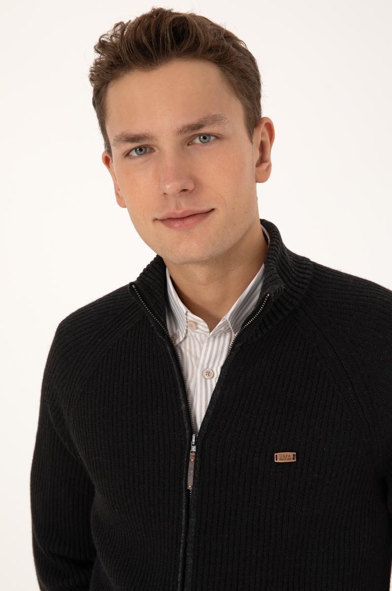 Erkek Siyah Triko Hırka