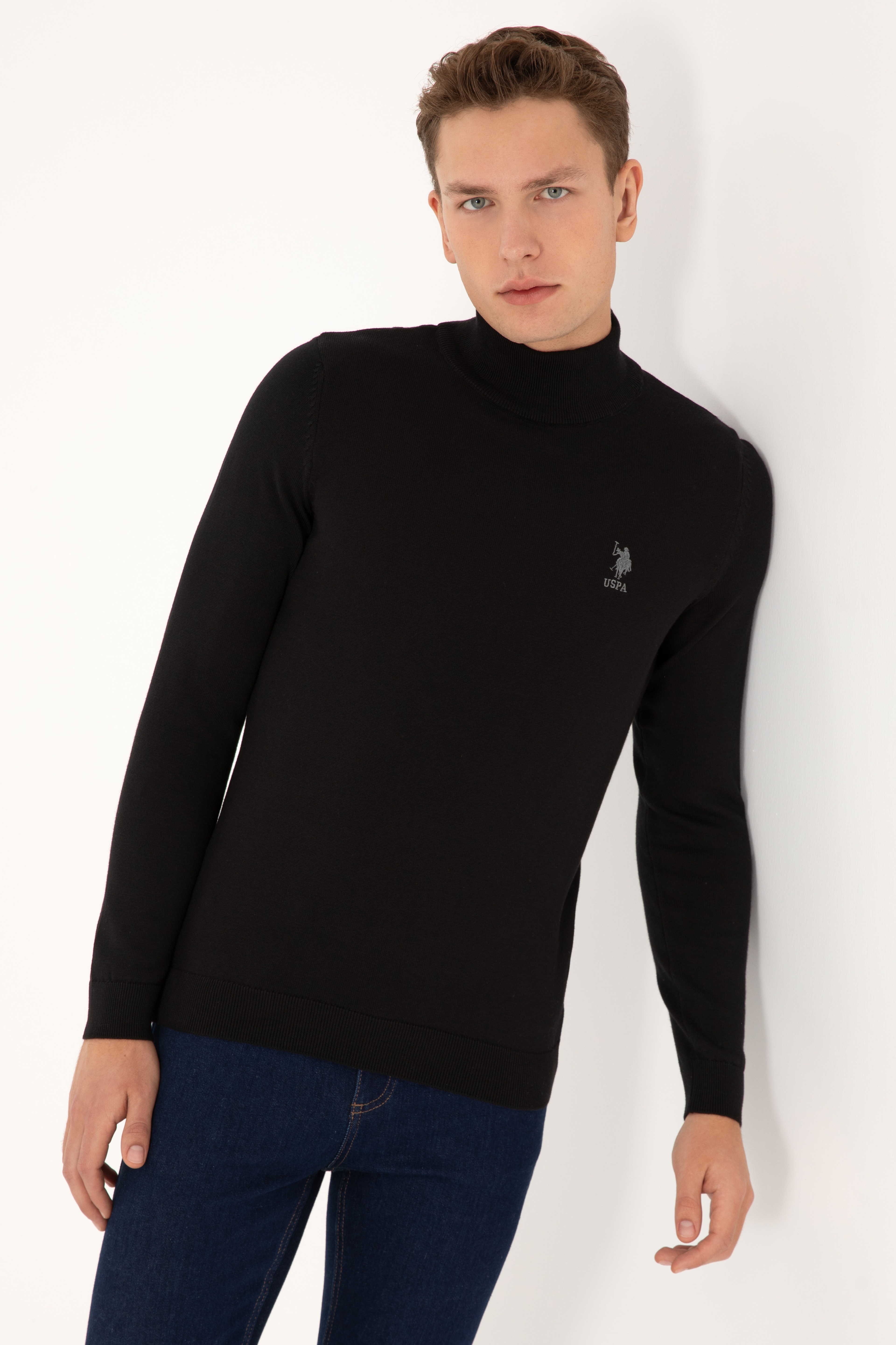Erkek Slim Fit Yarım Balıkçı Yaka Siyah Basic Kazak