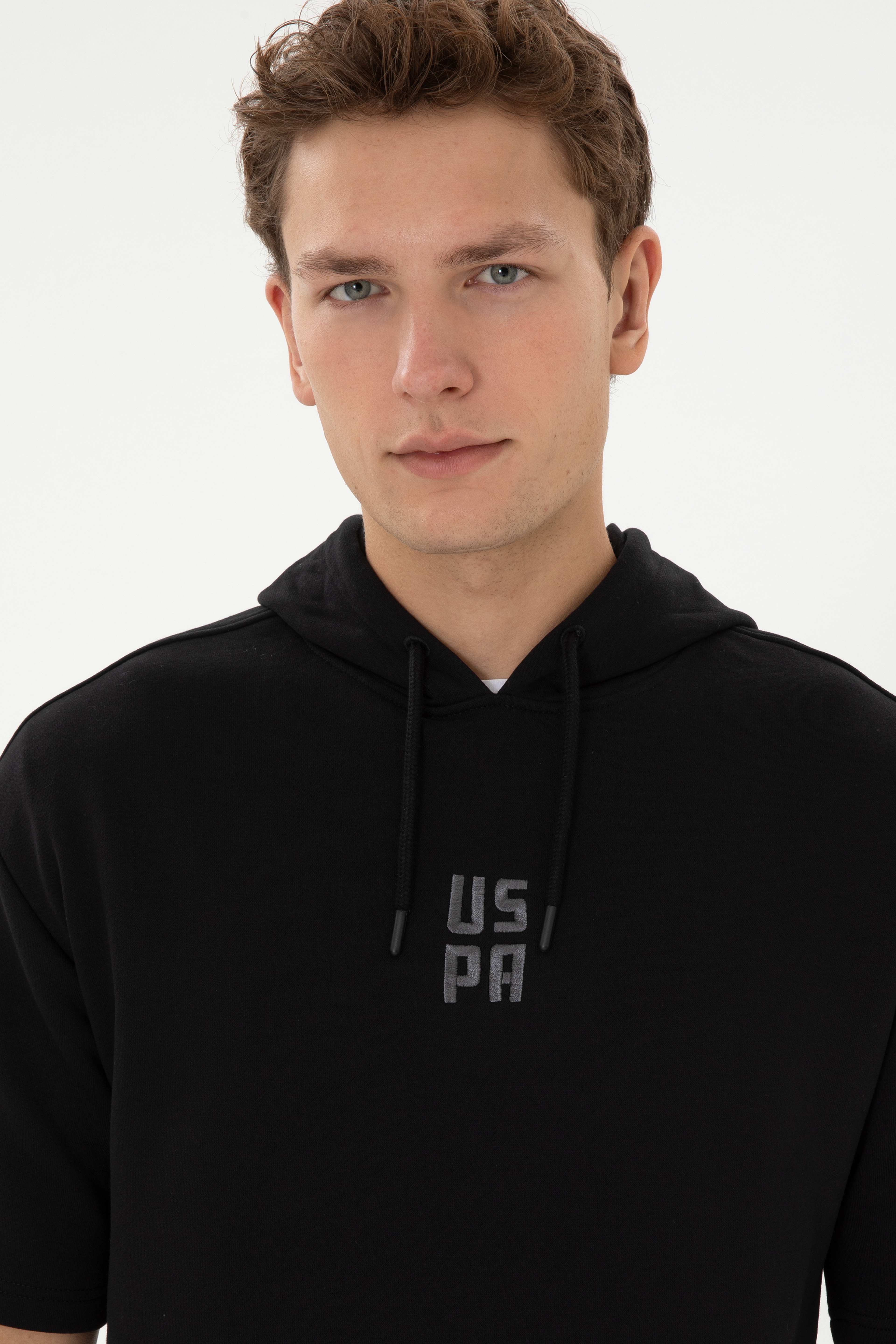 Erkek Comfort Fit Kapüşonlu Kısa Kollu Siyah Sweatshirt - Image 2