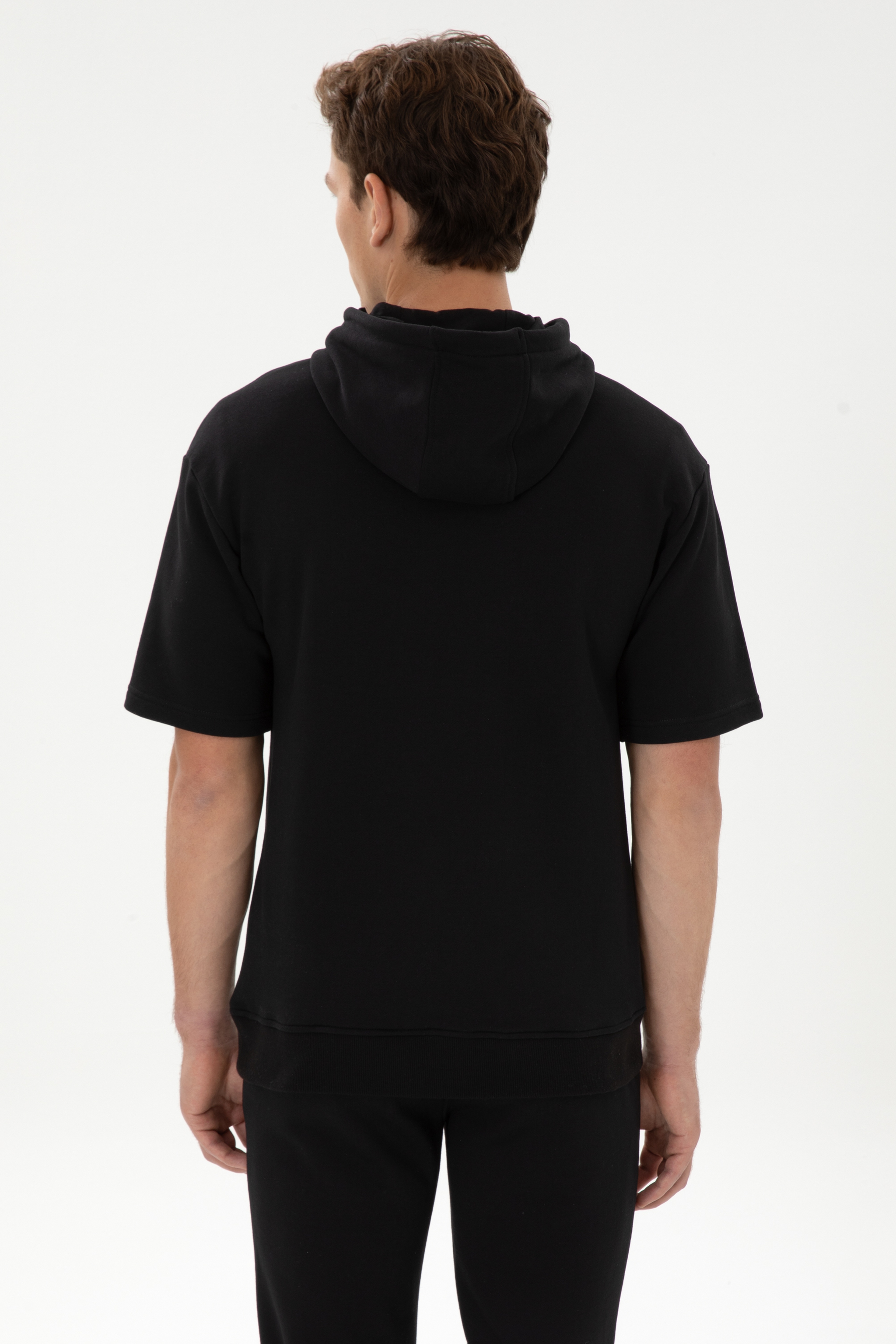 Erkek Comfort Fit Kapüşonlu Kısa Kollu Siyah Sweatshirt - Image 5