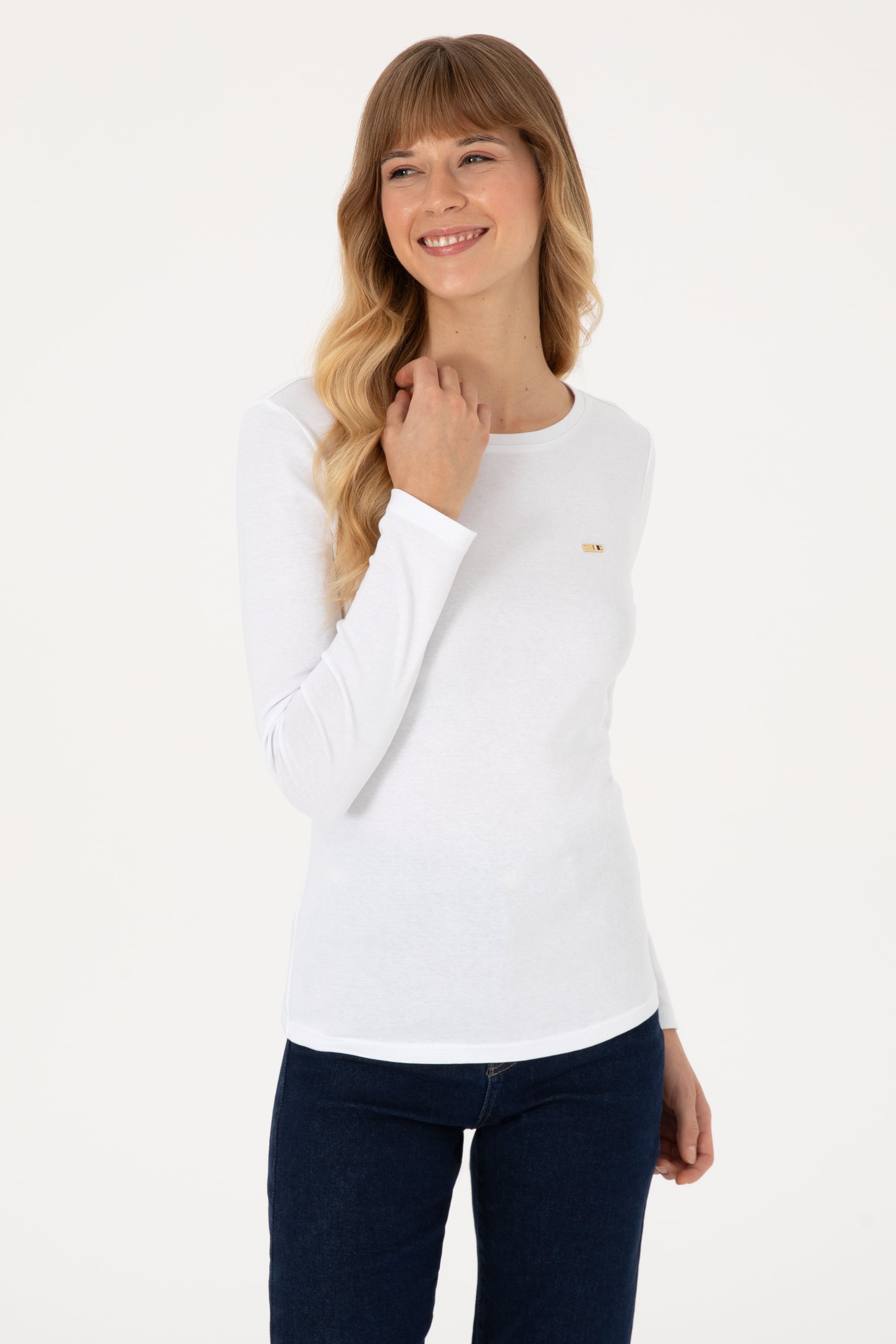 Kadın Beyaz Slim Bisiklet Yaka Basic Sweatshırt - Image 3