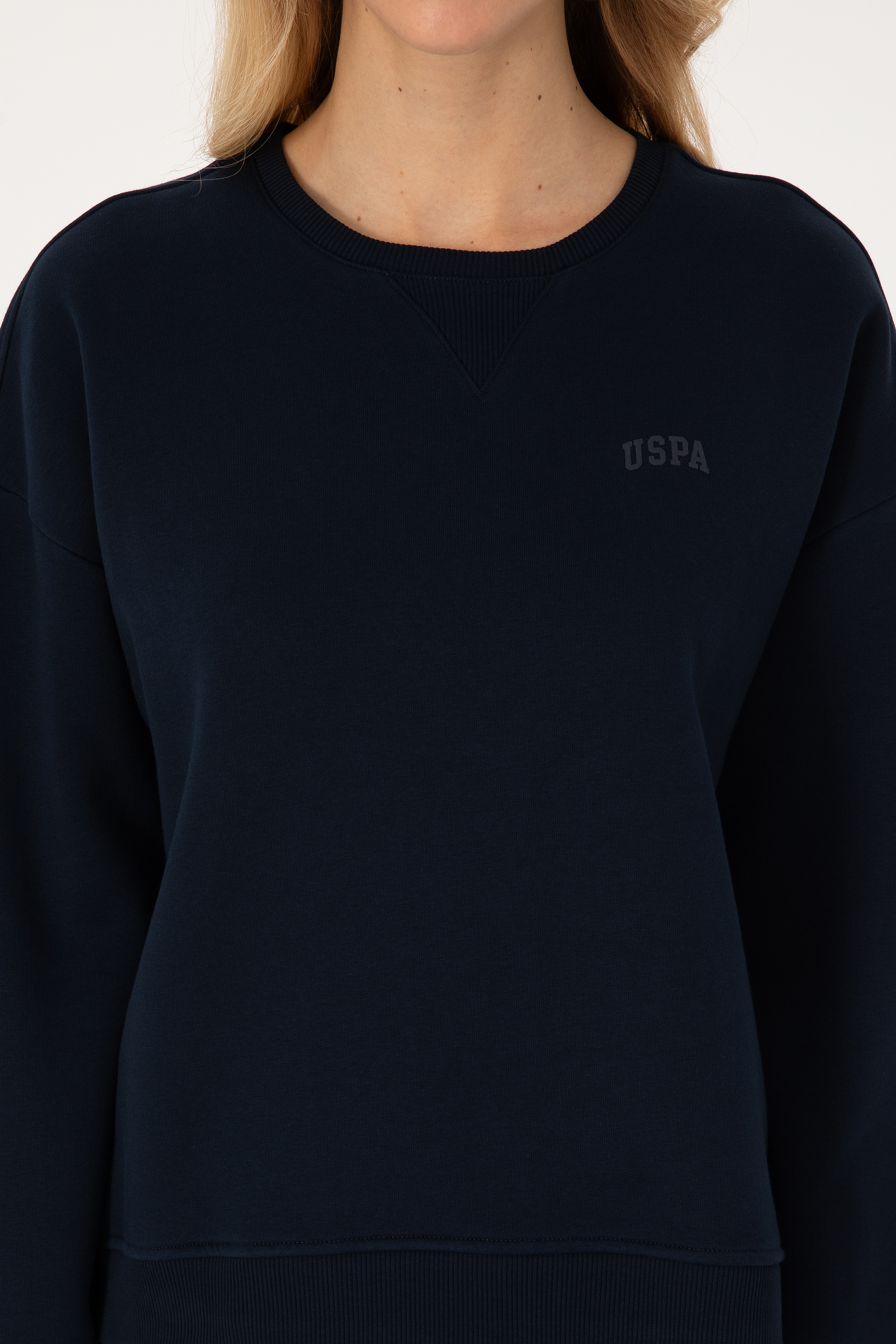 Kadın Lacivert Şardonlu Bisiklet Yaka Basic Sweatshırt - Image 6