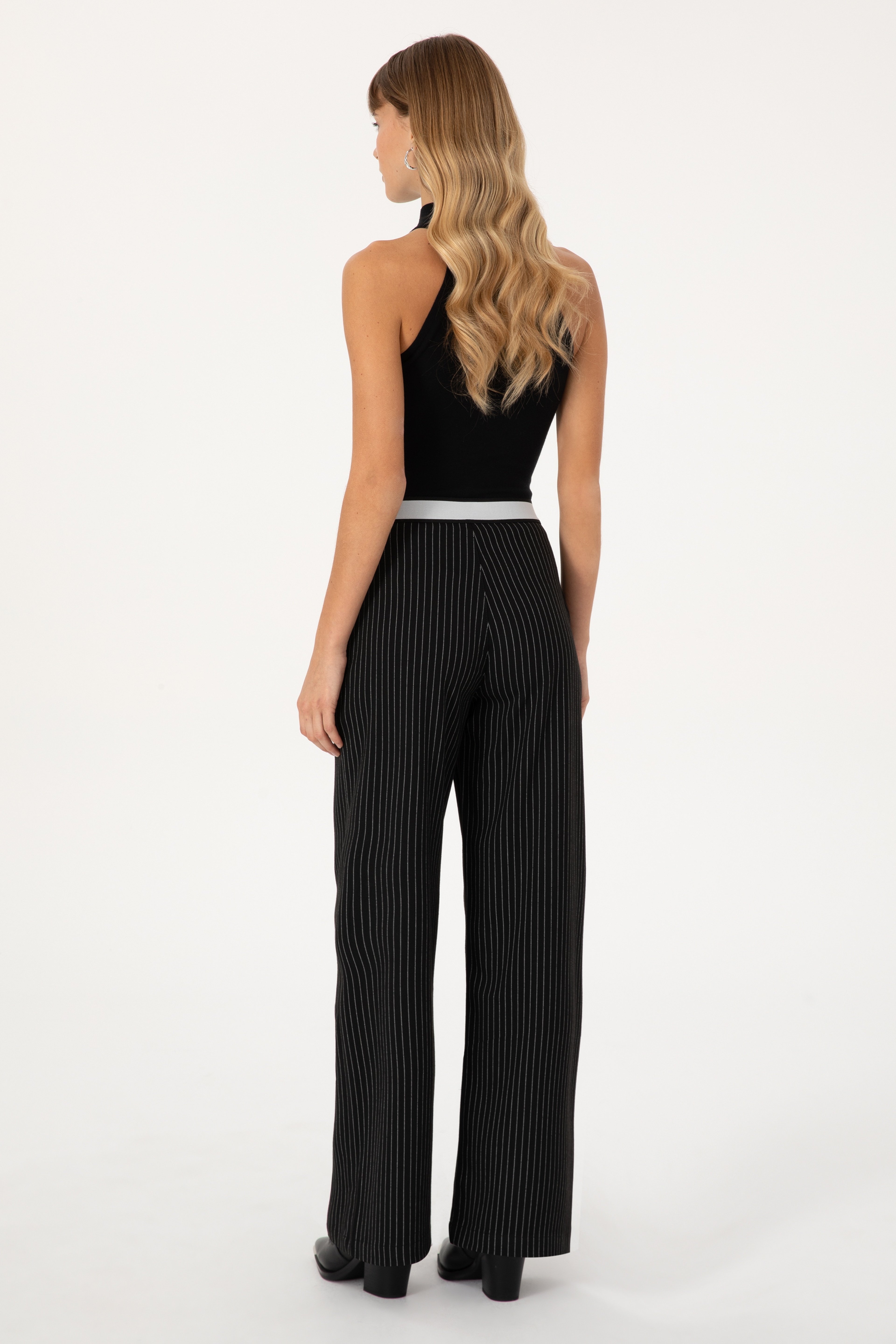 Kadın Siyah Çizgili Loose Fit Kanvas Pantolon