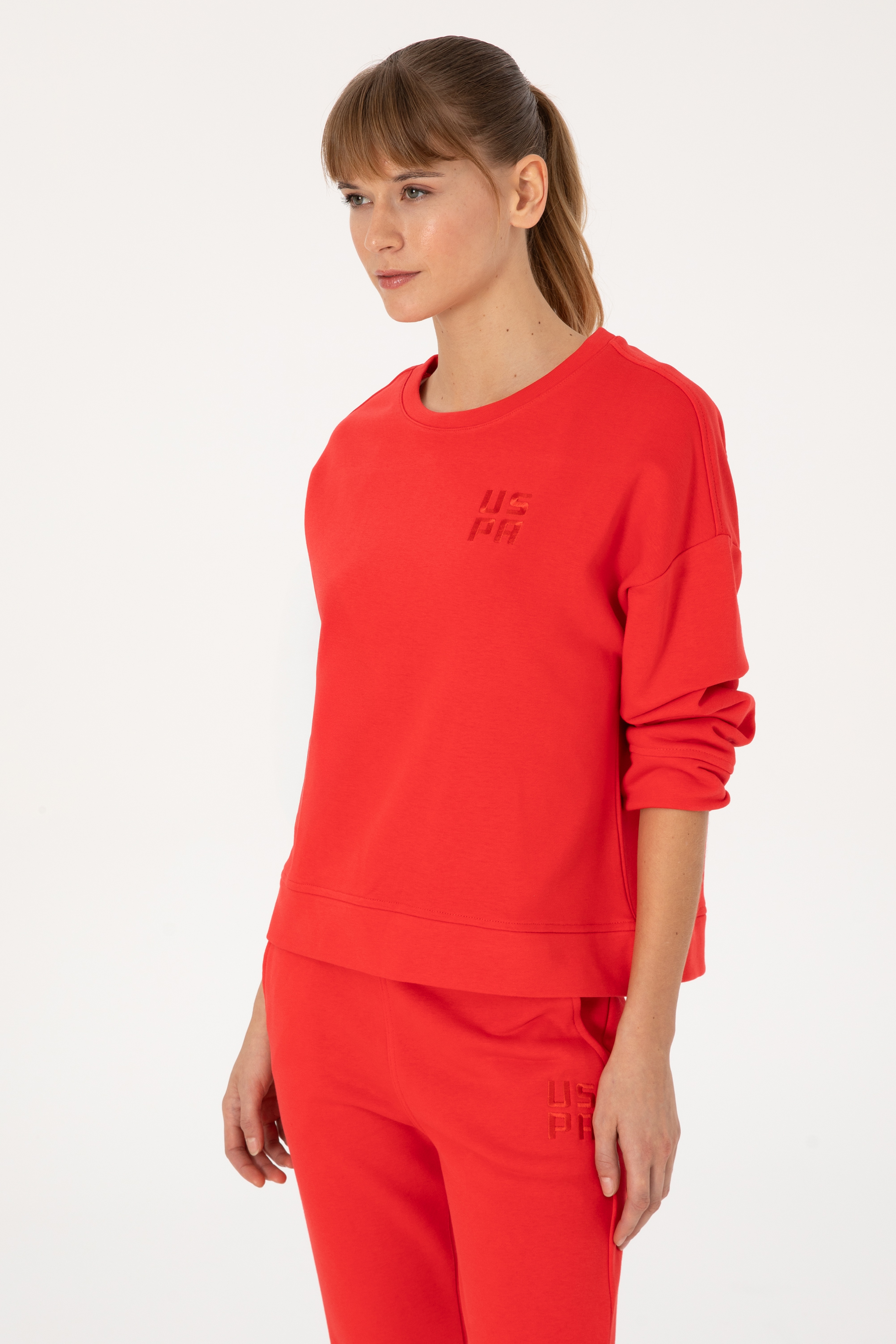 Kadın Kırmızı Bisiklet Yaka Basic Sweatshırt - Image 3
