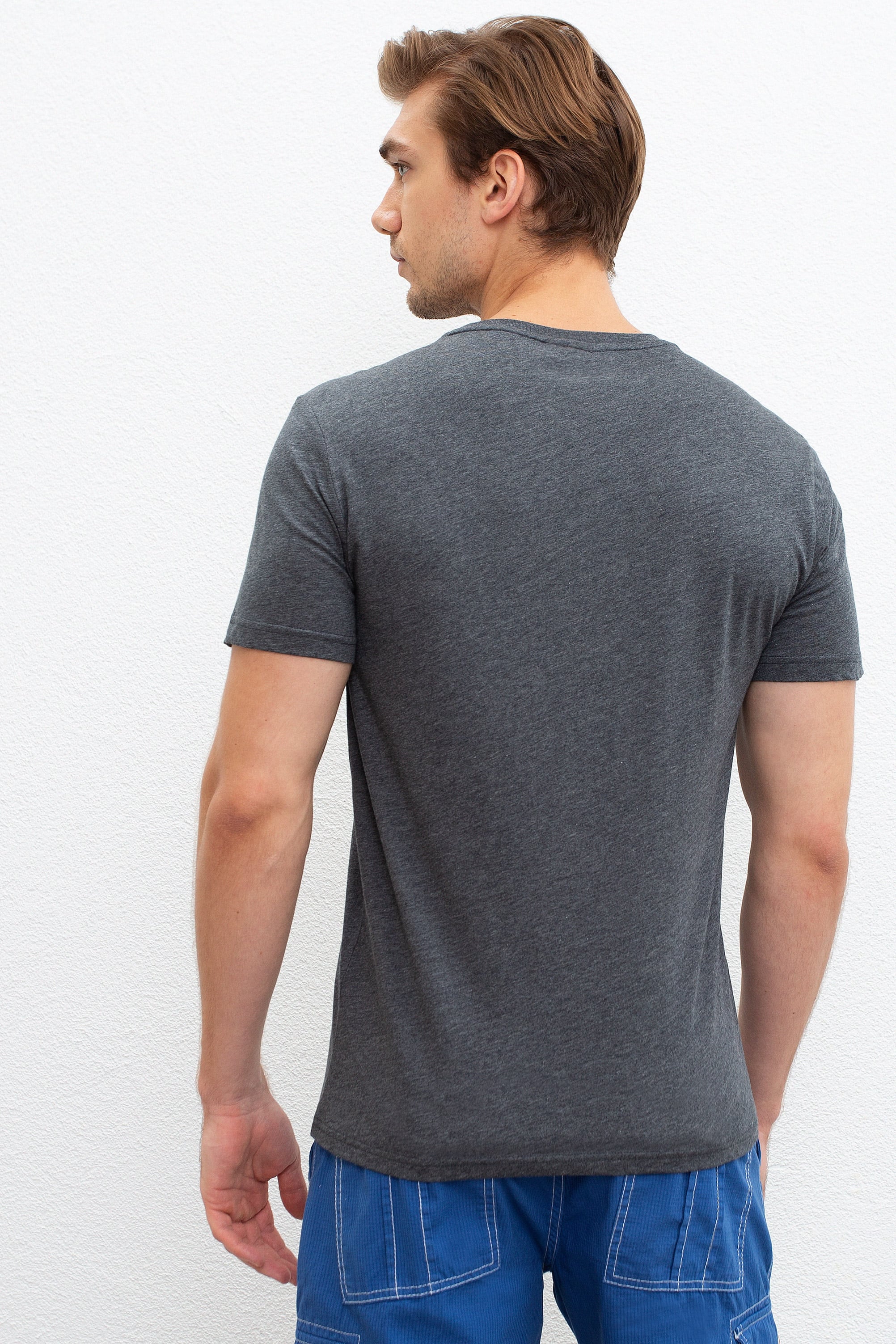 Erkek Koyu Gri Melanj Bisiklet Yaka T-Shirt - 50213569002