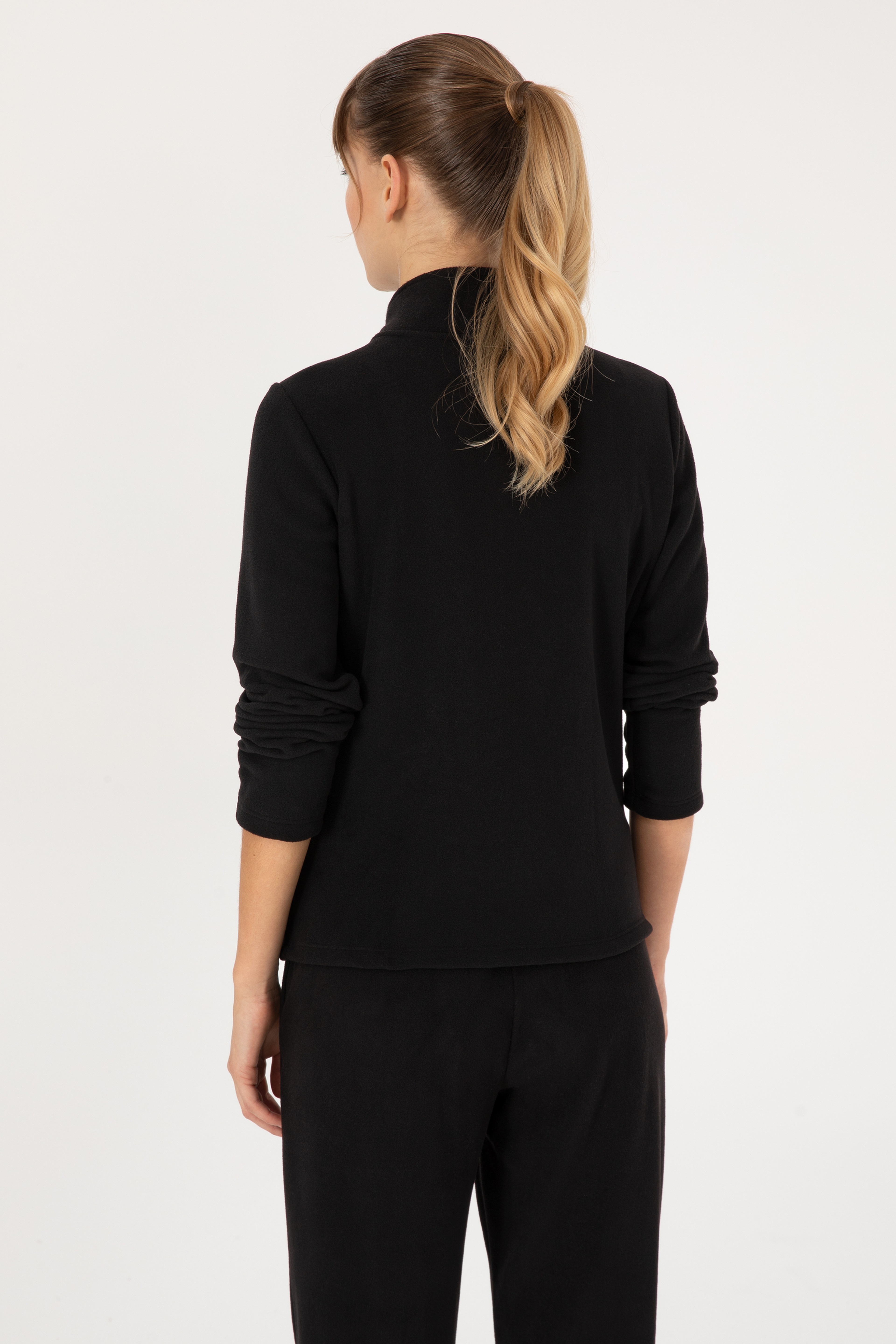 Kadın Siyah Fermuarlı Dik Yaka Polar Sweatshirt