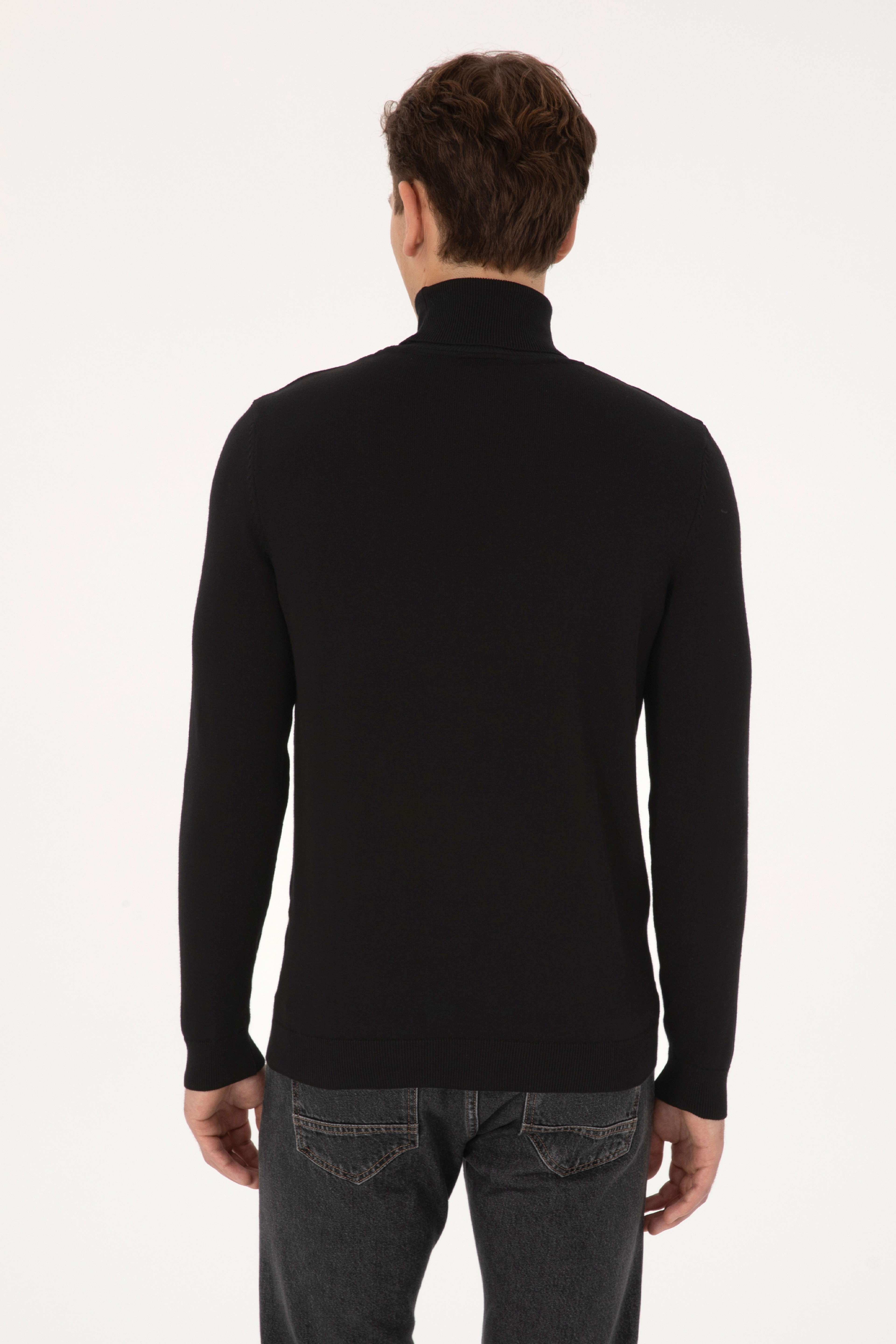 Erkek Slim Fit Balıkçı Yaka Siyah Basic Kazak