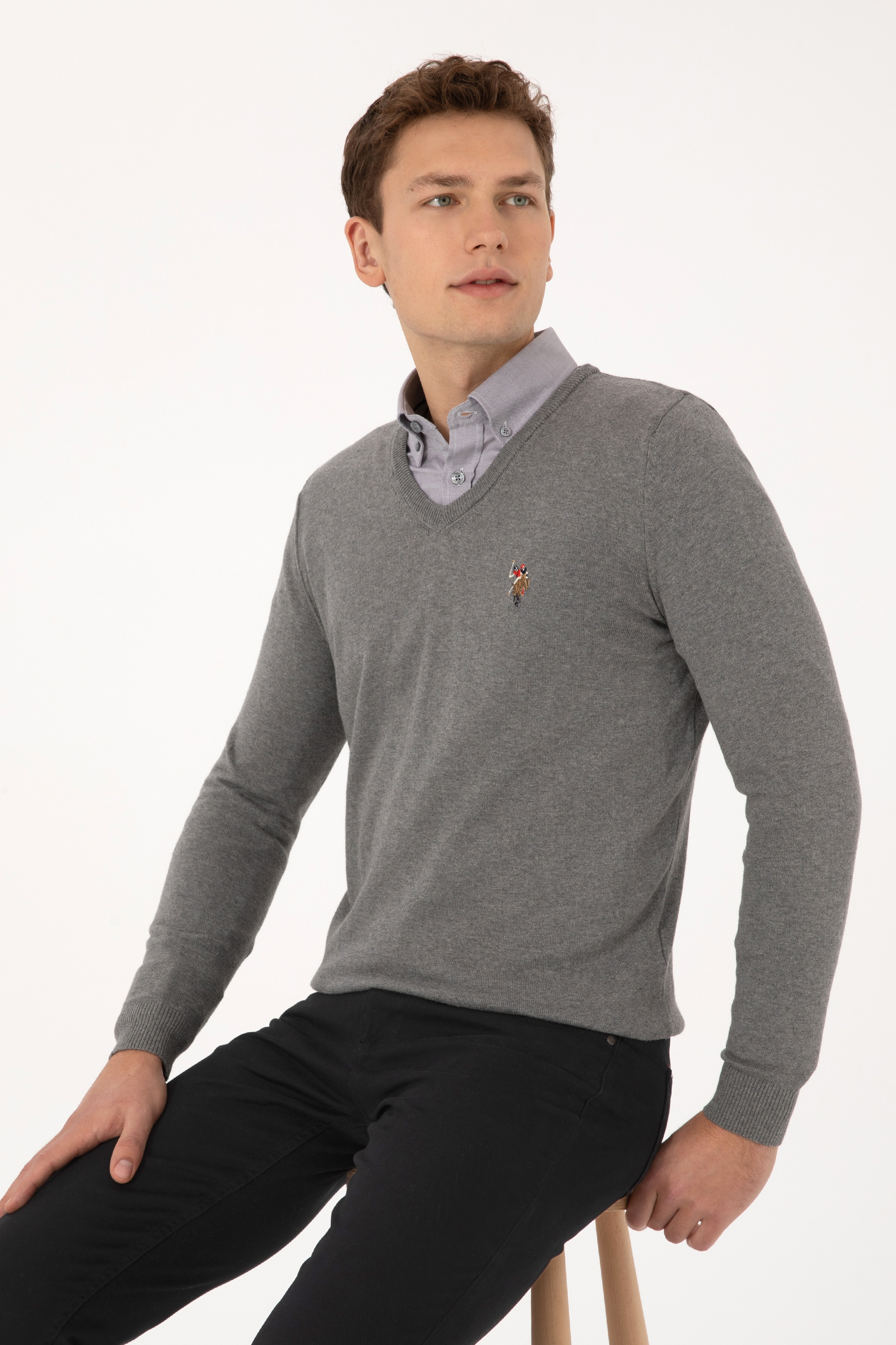 Erkek Slim Fit V Yaka Gri Melanj Basic Kazak