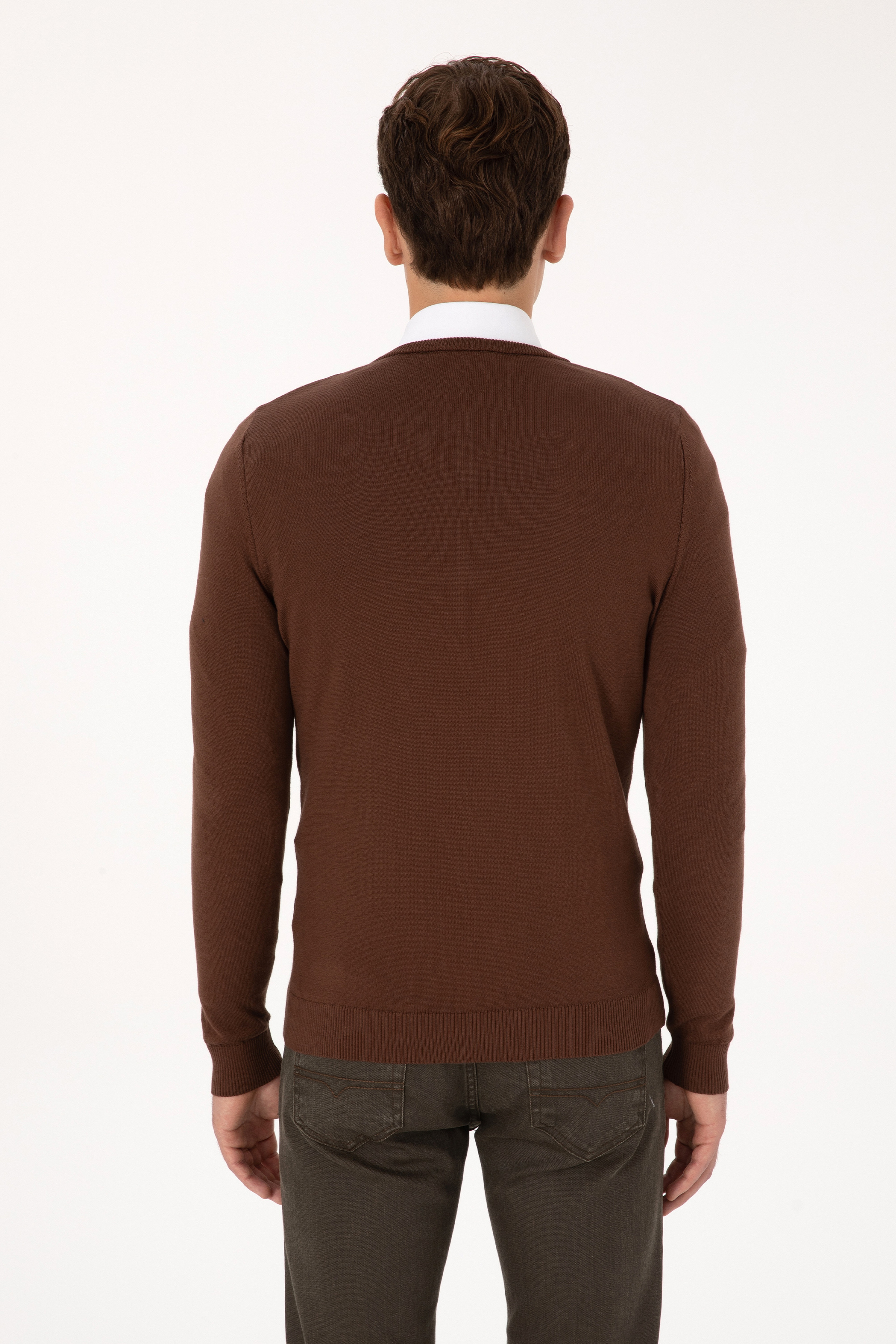 Erkek Slim Fit V Yaka Kahverengi Basic Kazak - Image 5