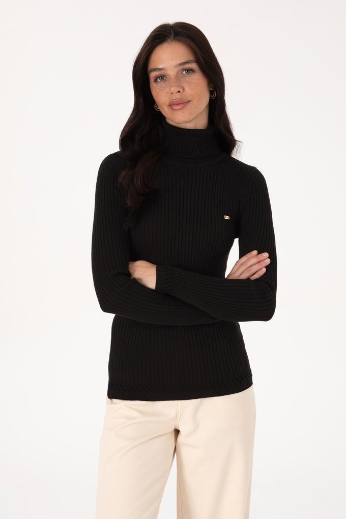 Kadın Siyah Boğazlı Kazak