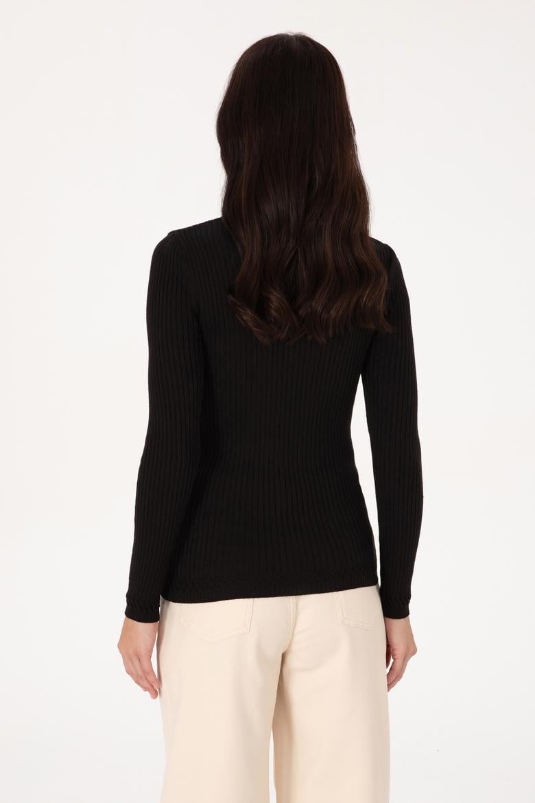 Kadın Siyah Boğazlı Kazak - 50307877035