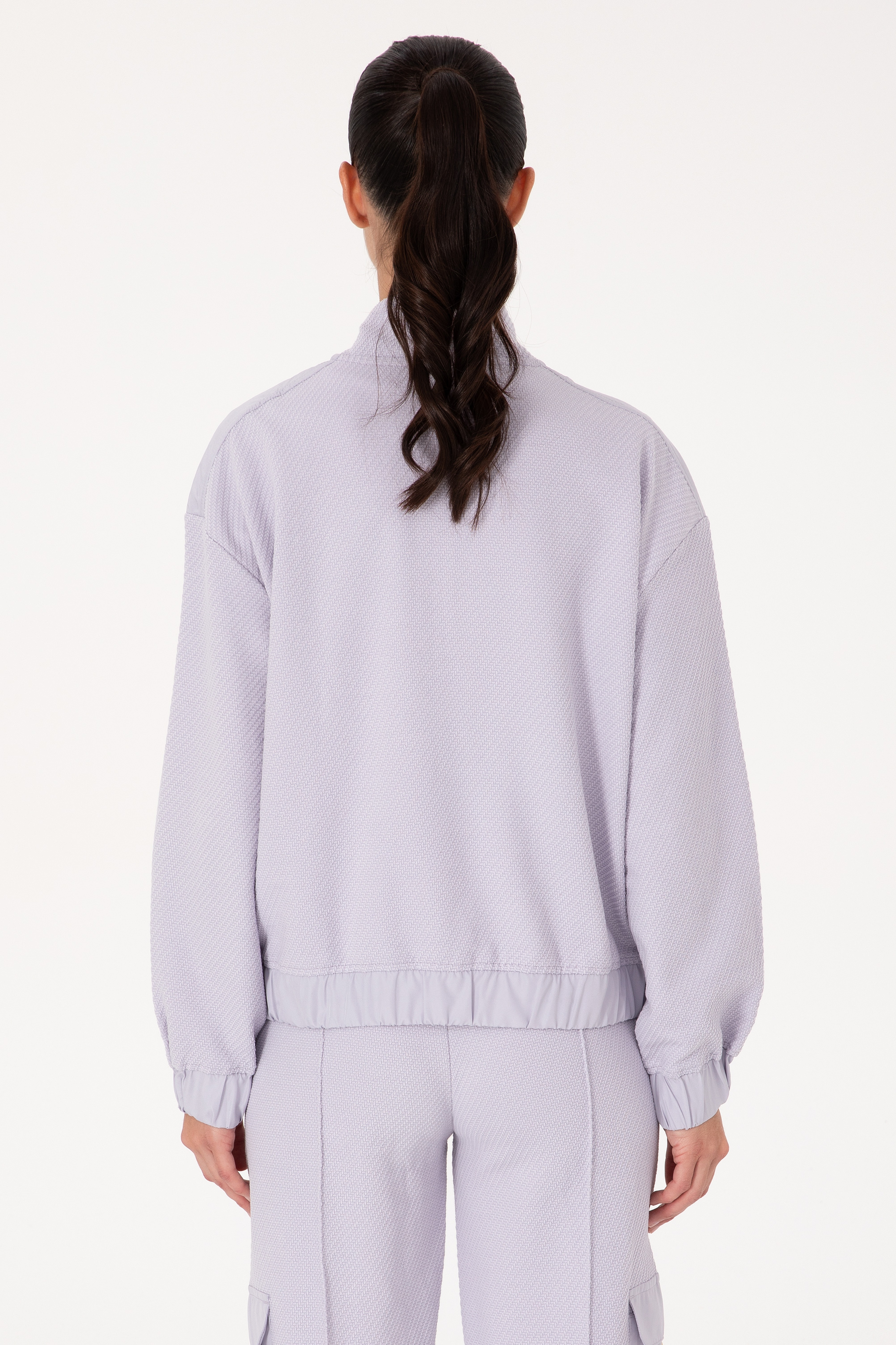 Kadın Siyah Fermuarlı Dik Yaka Sweatshirt - Image 5