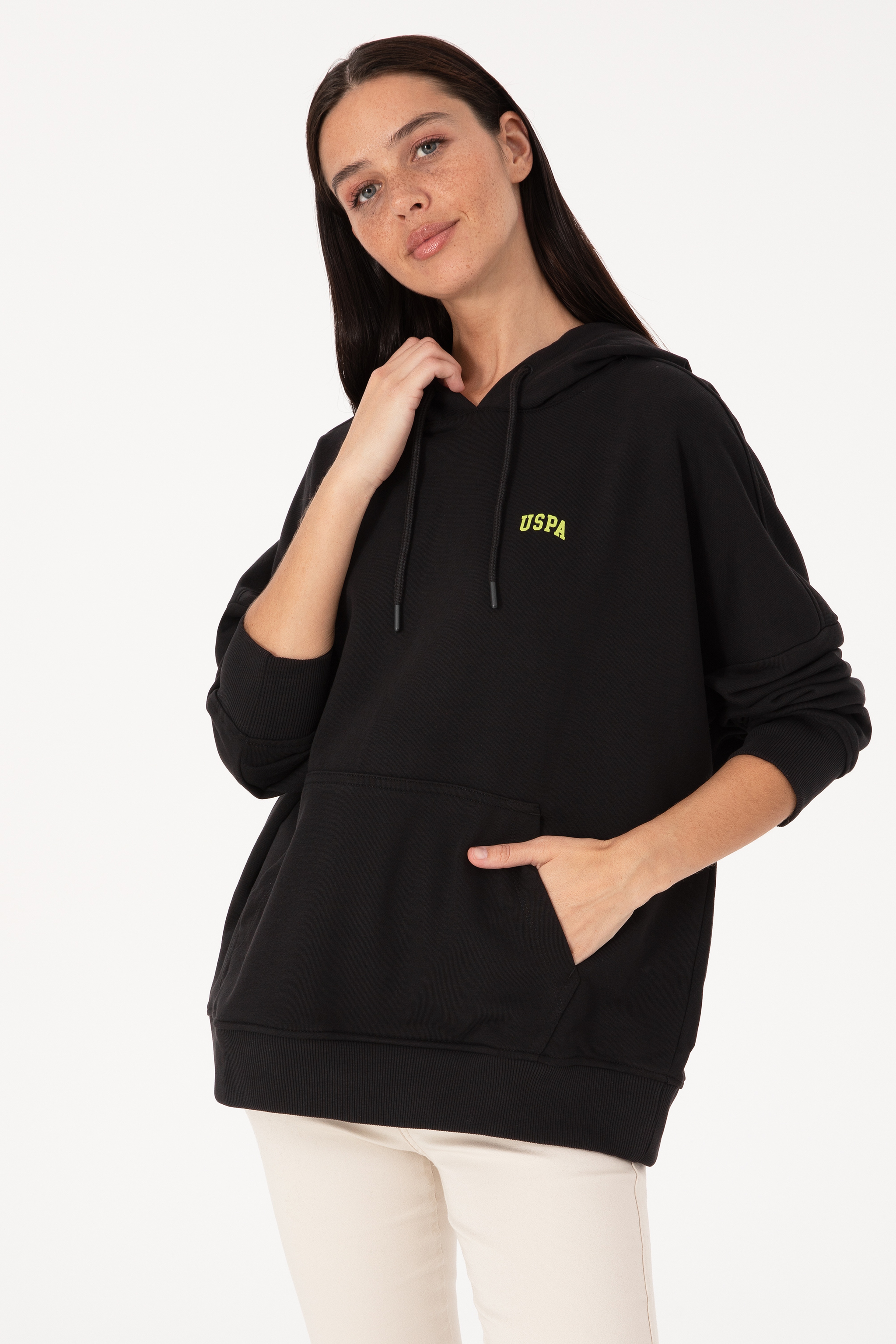 Kadın Siyah Kapüşonlu Basic Sweatshirt - Image 1