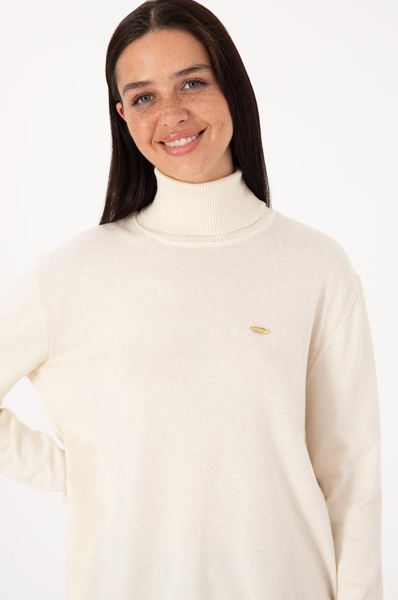 Kadın Krem Basic Kazak