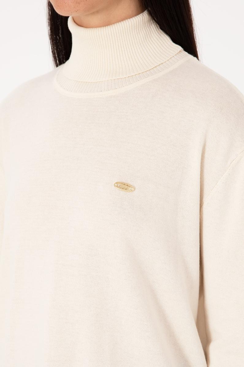 Kadın Krem Basic Kazak