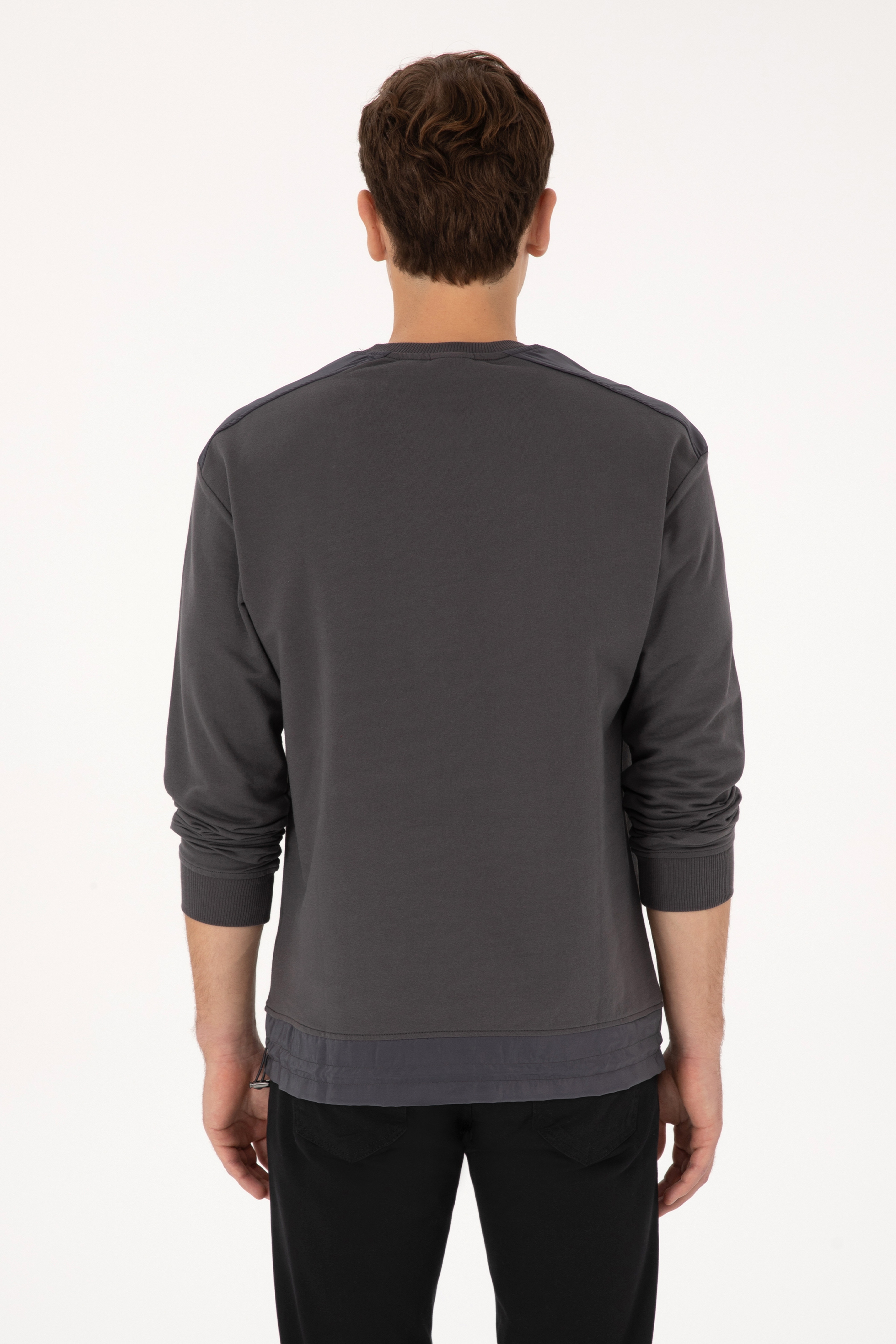 Erkek Comfort Fit Bisiklet Yaka Cep Detaylı Gri Sweatshirt - Image 5