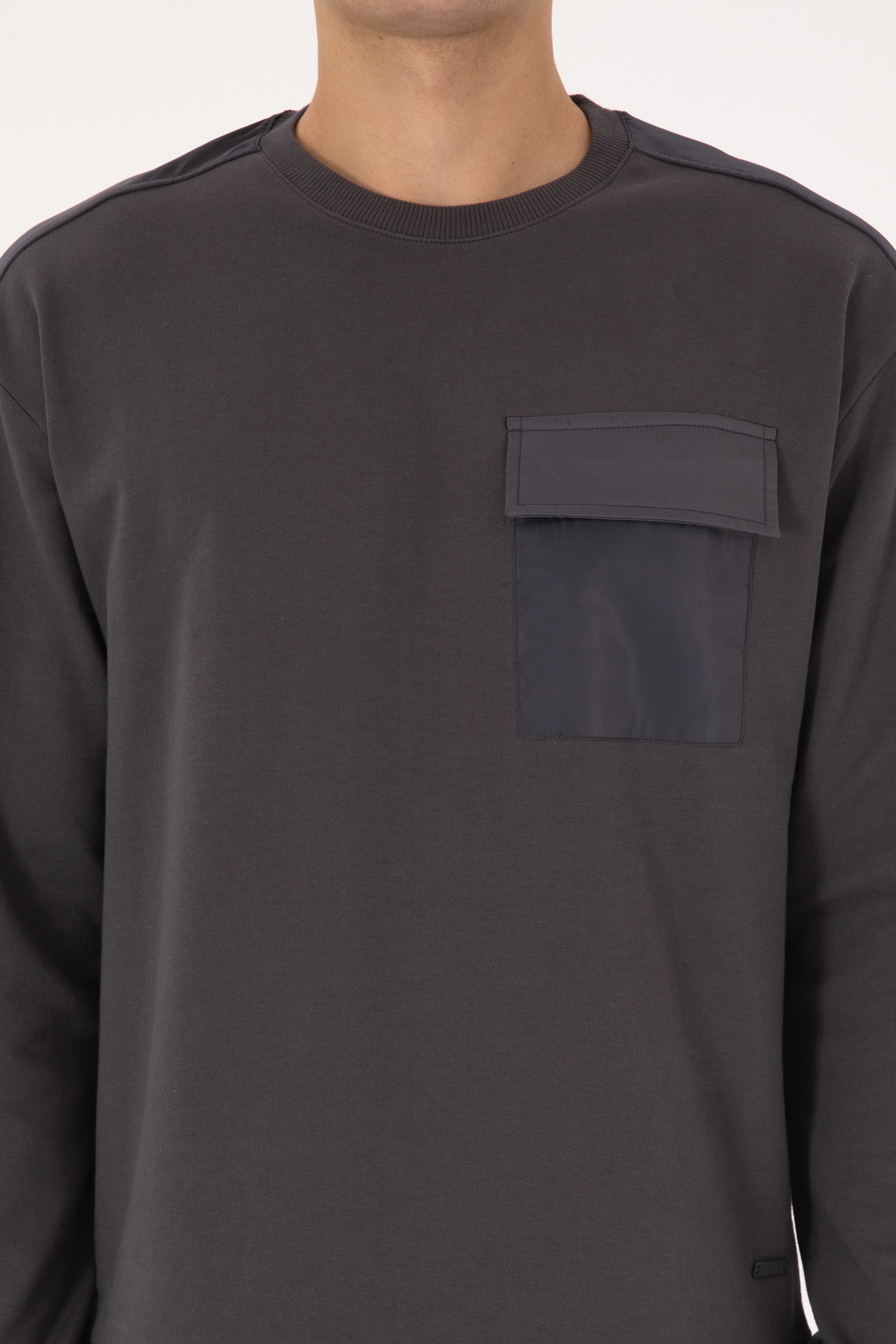 Erkek Comfort Fit Bisiklet Yaka Cep Detaylı Gri Sweatshirt