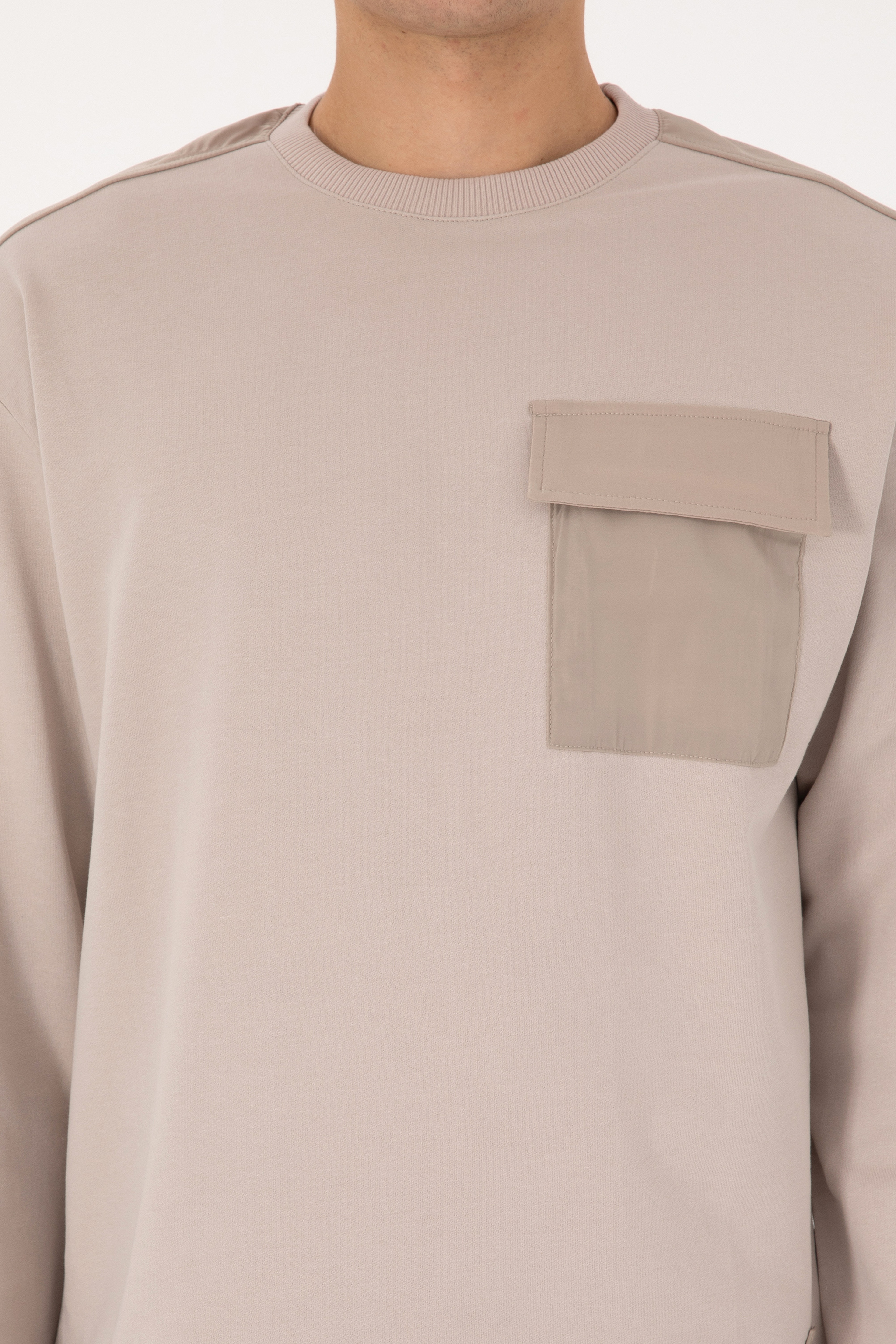 Erkek Comfort Fit Bisiklet Yaka Cep Detaylı Taş Sweatshirt - Image 6