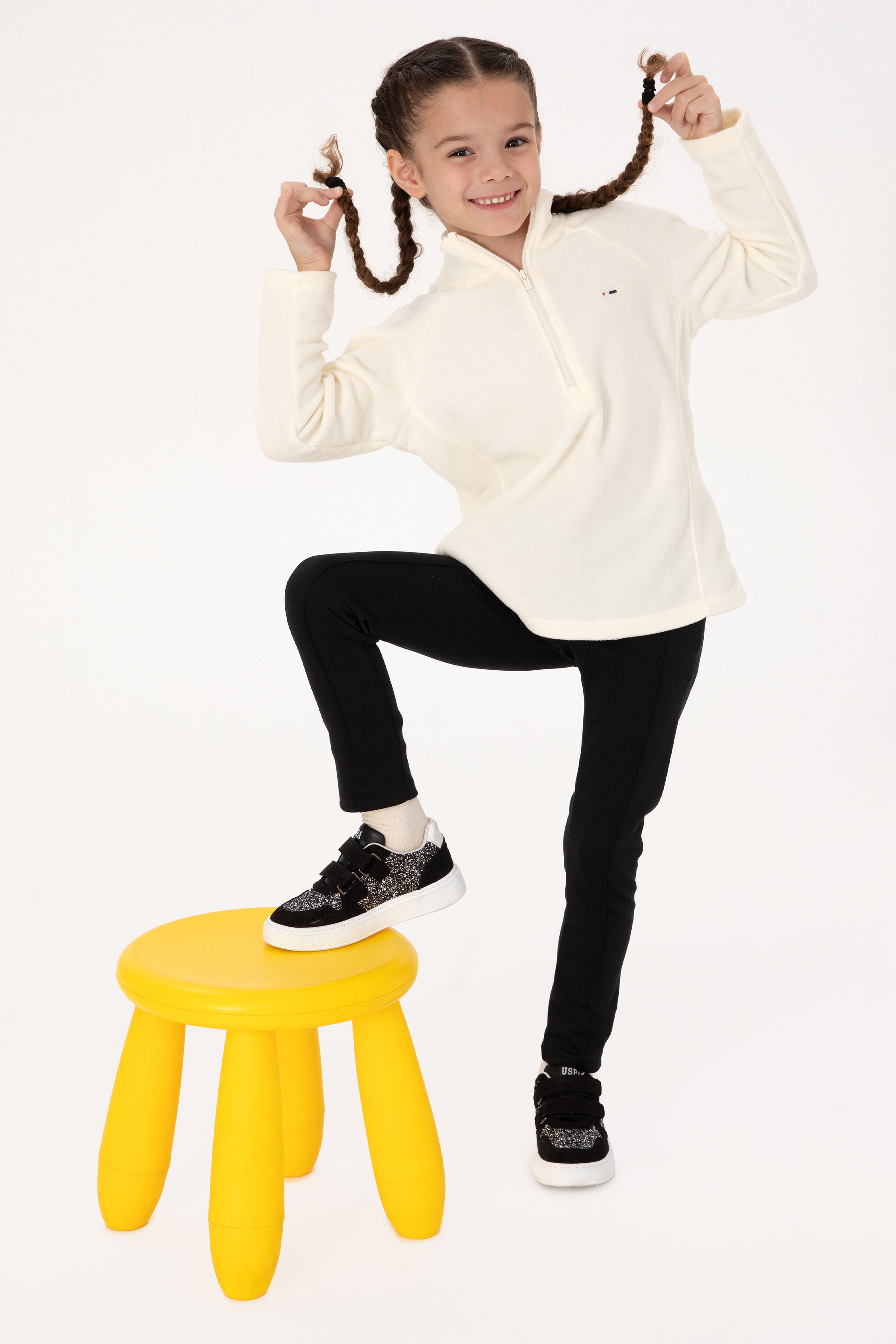 Kız Çocuk Krem Polarlı Yarım Fermuarlı Sweatshirt - Image 2