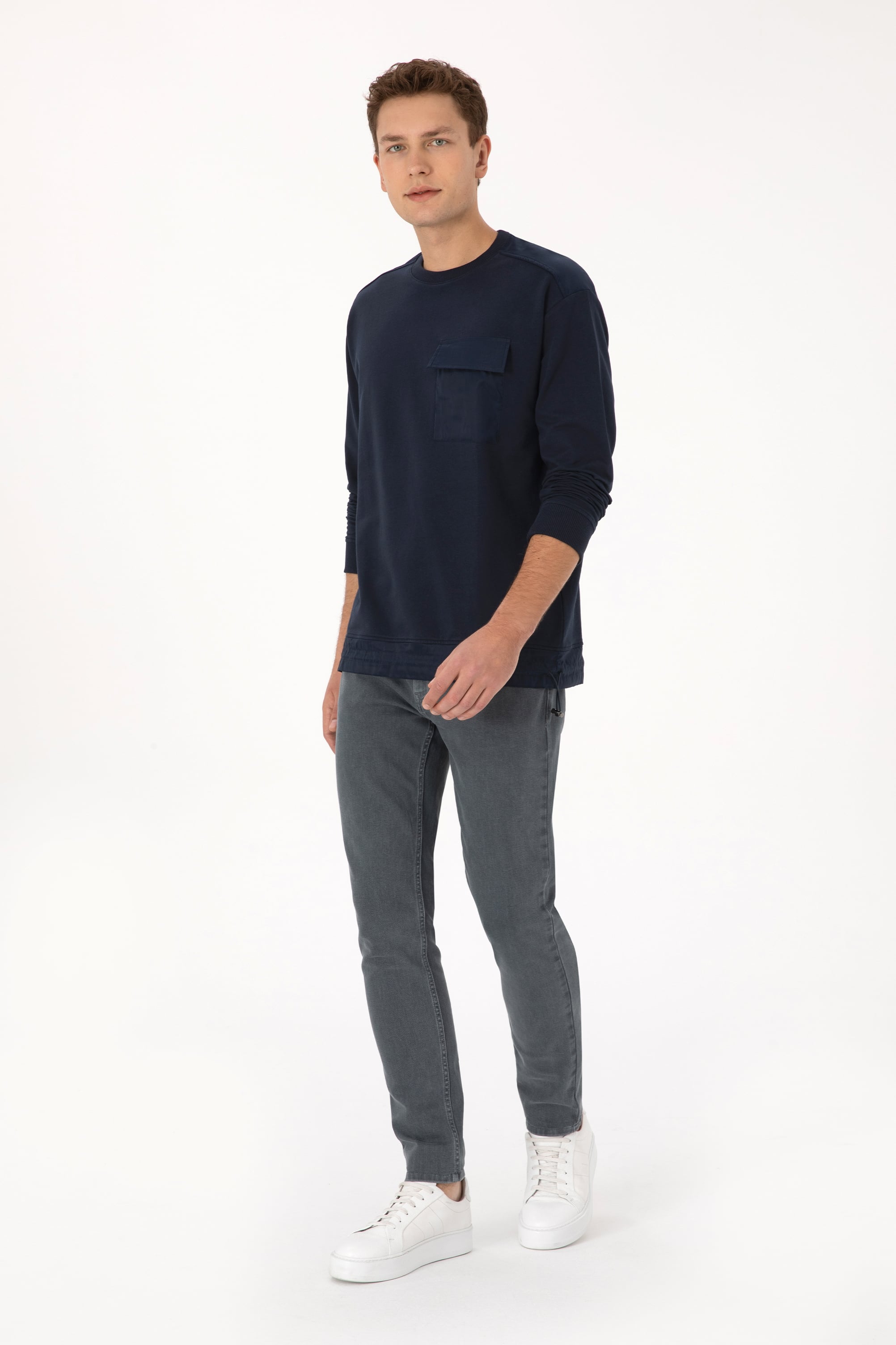 Erkek Comfort Fit Bisiklet Yaka Cep Detaylı Lacivert Sweatshirt - Image 4