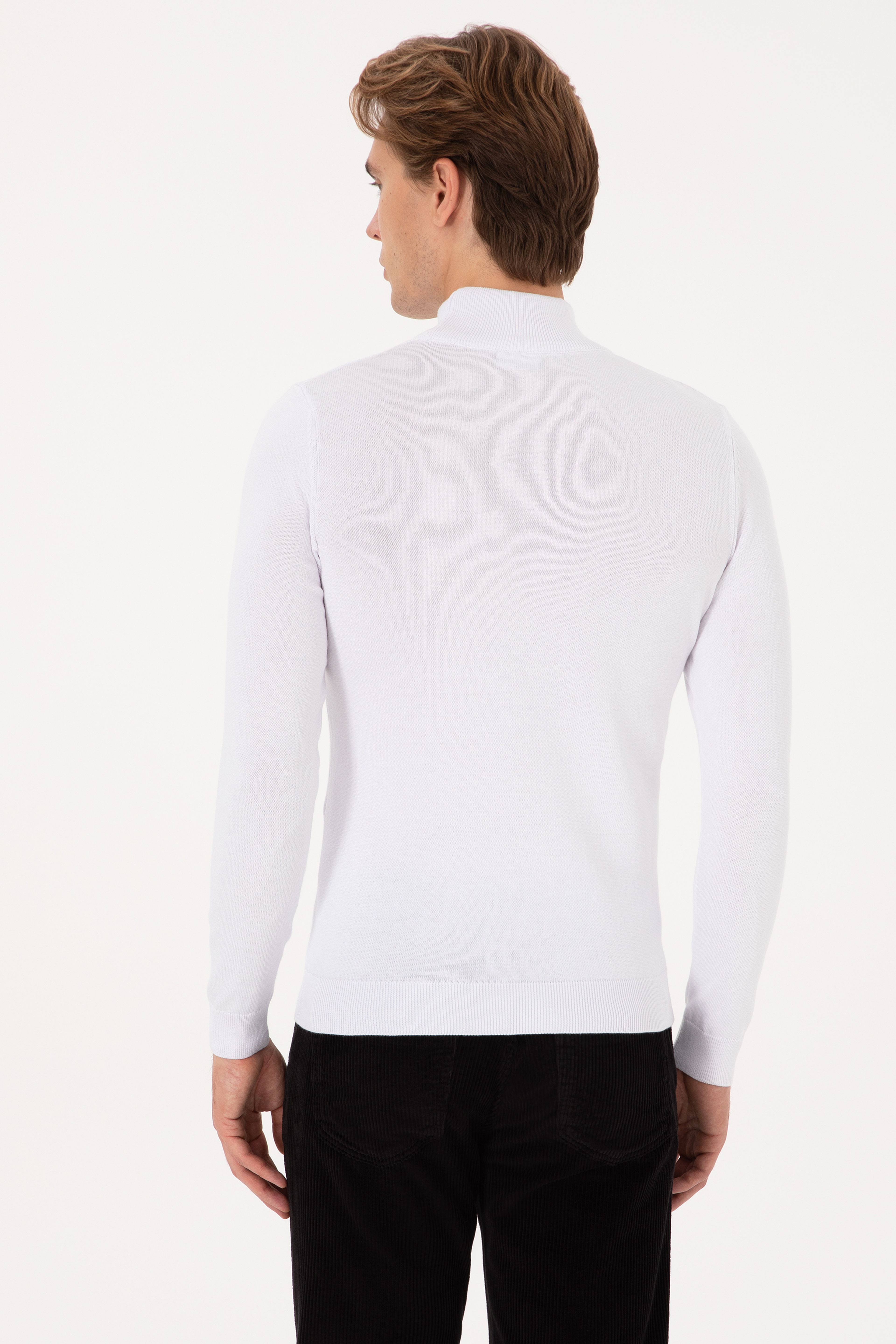 Erkek Slim Fit Yarım Balıkçı Yaka Beyaz Basic Kazak