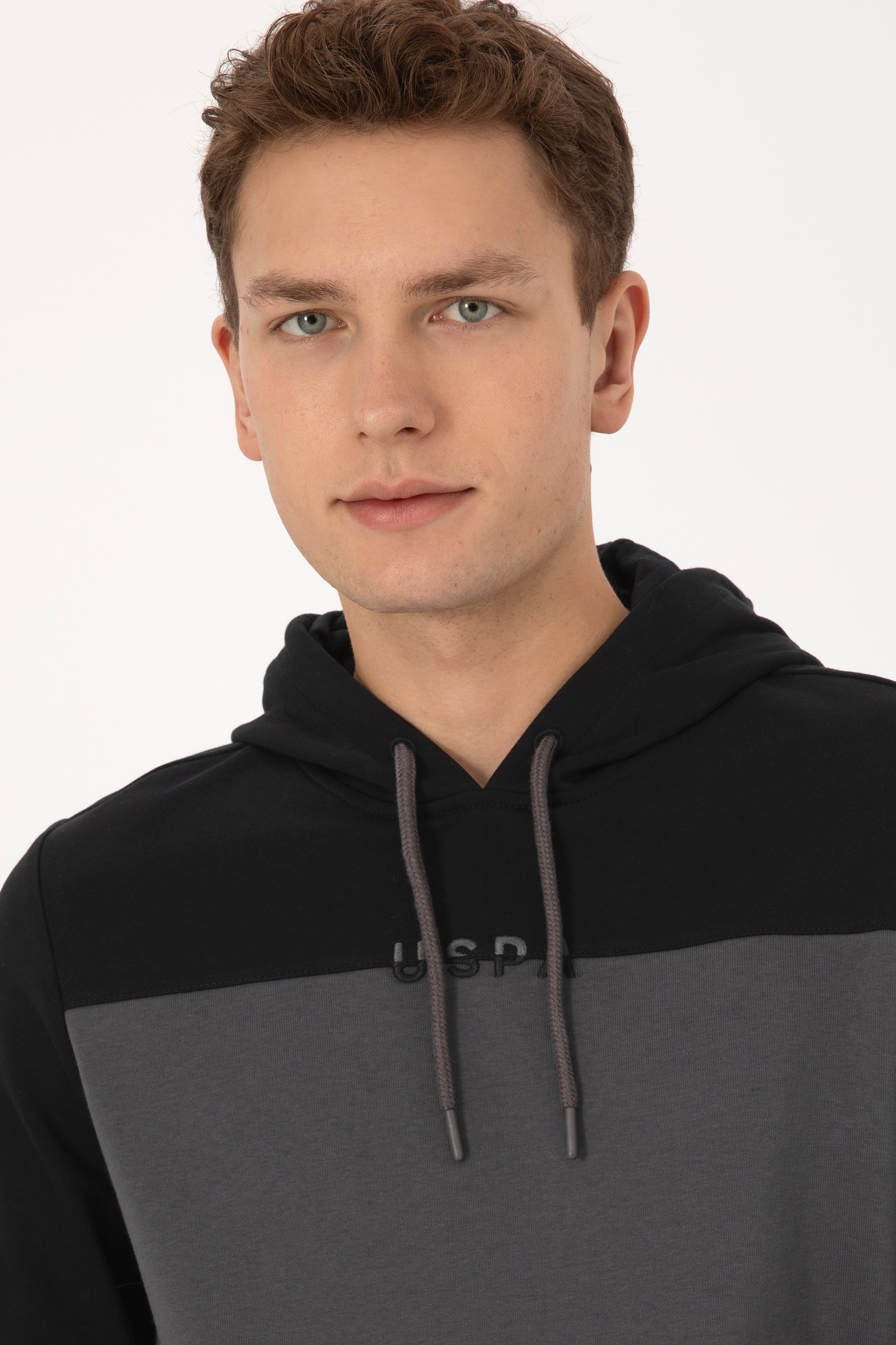 Erkek Regular Fit Kapüşonlu Siyah Sweatshirt