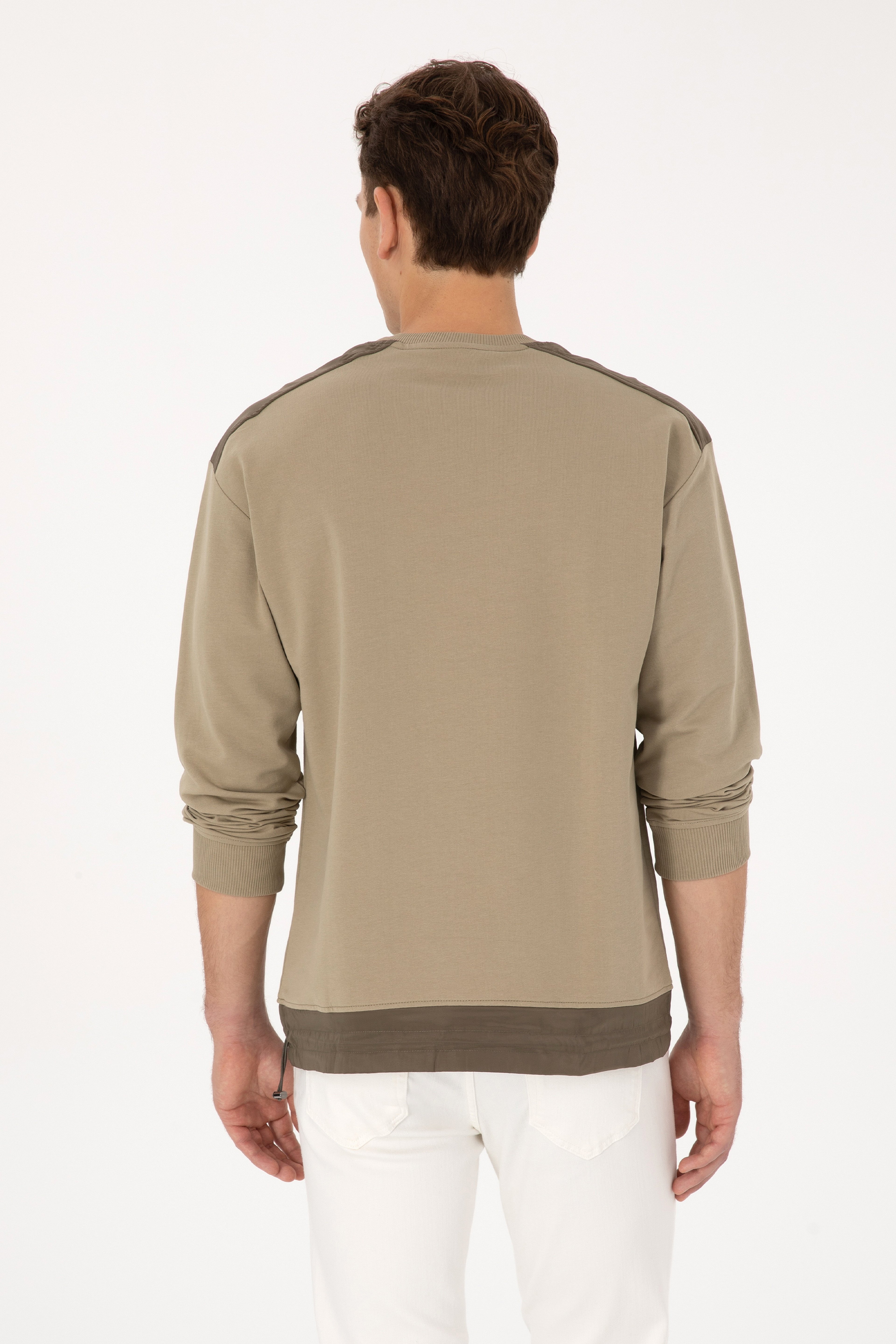 Erkek Comfort Fit Bisiklet Yaka Cep Detaylı Açık Haki Sweatshirt