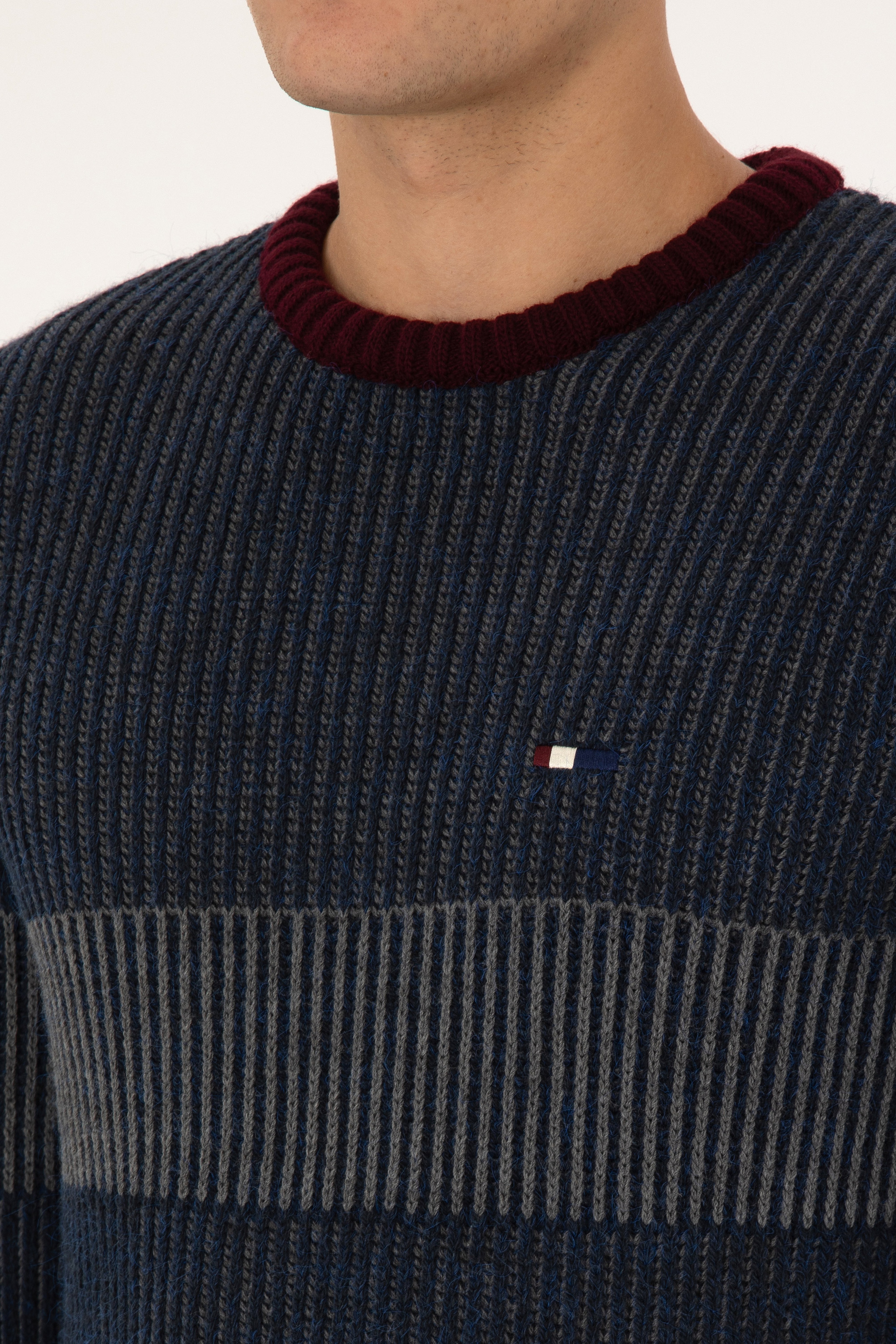 Erkek Slim Fit Bisiklet Yaka Lacivert Kazak
