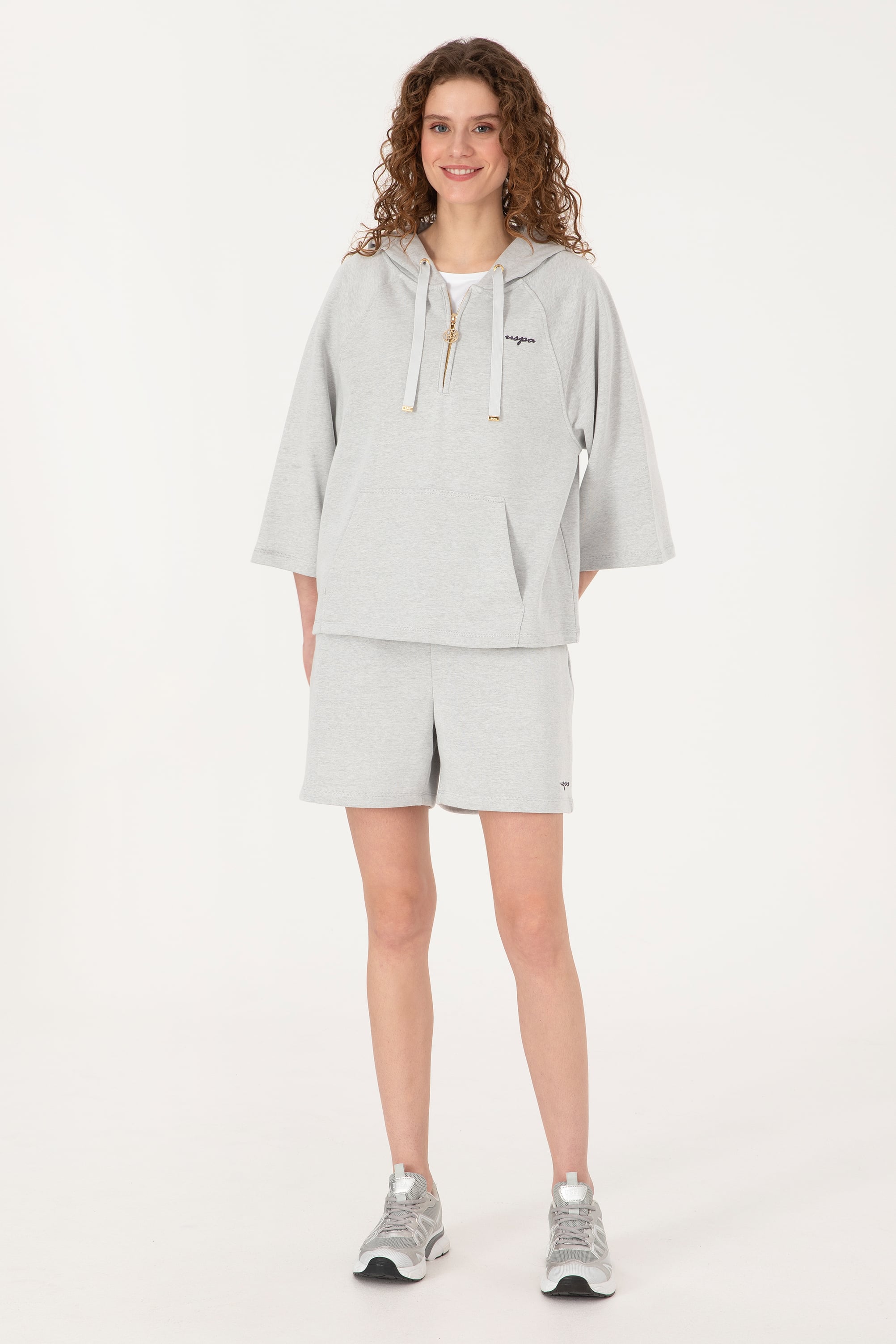 Kadın Gri Melanj Kapüşonlu Yarım Fermuarlı Basic Sweatshirt - Image 4