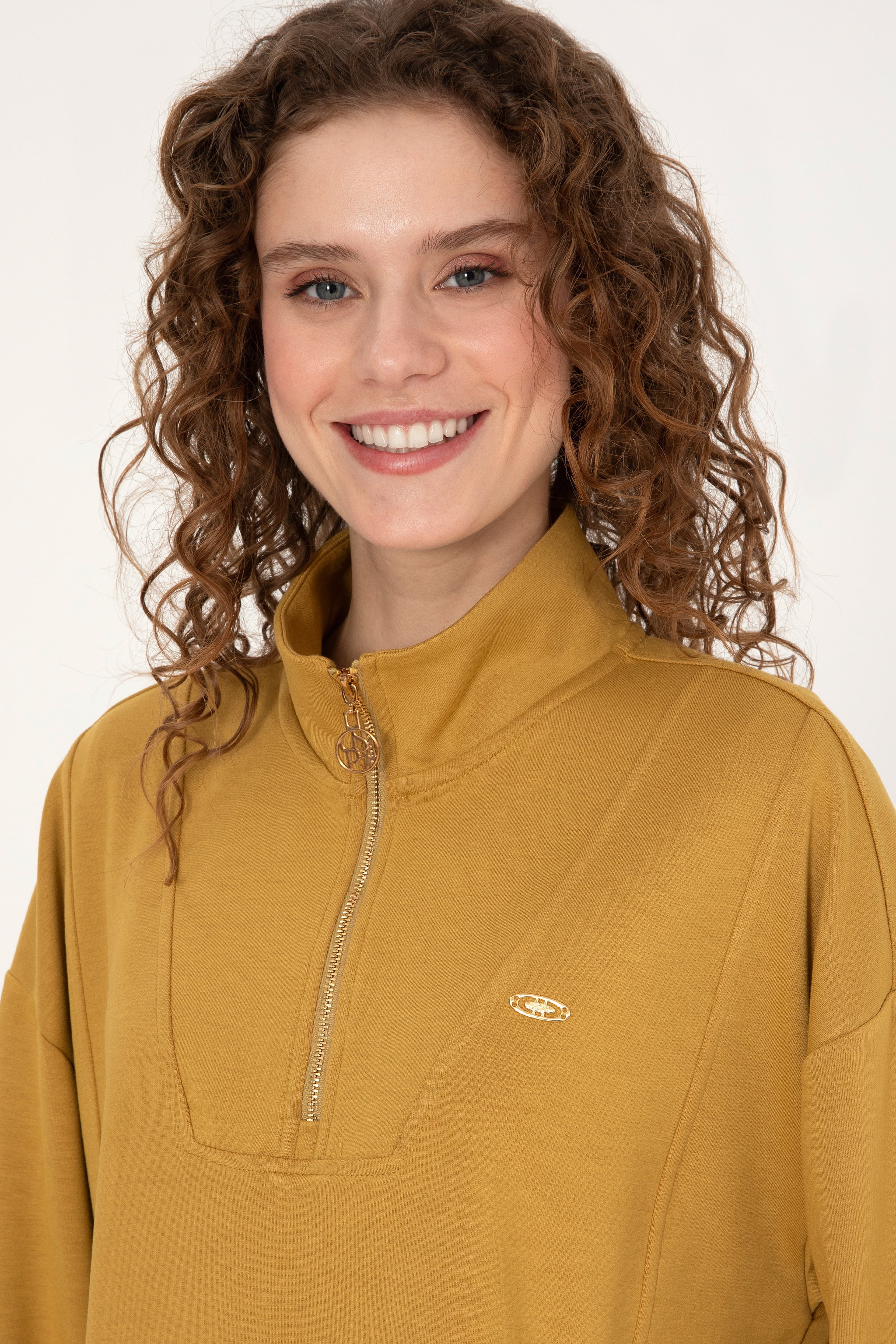 Kadın Hardal Fermuarlı Dik Yaka Sweatshirt - Image 2