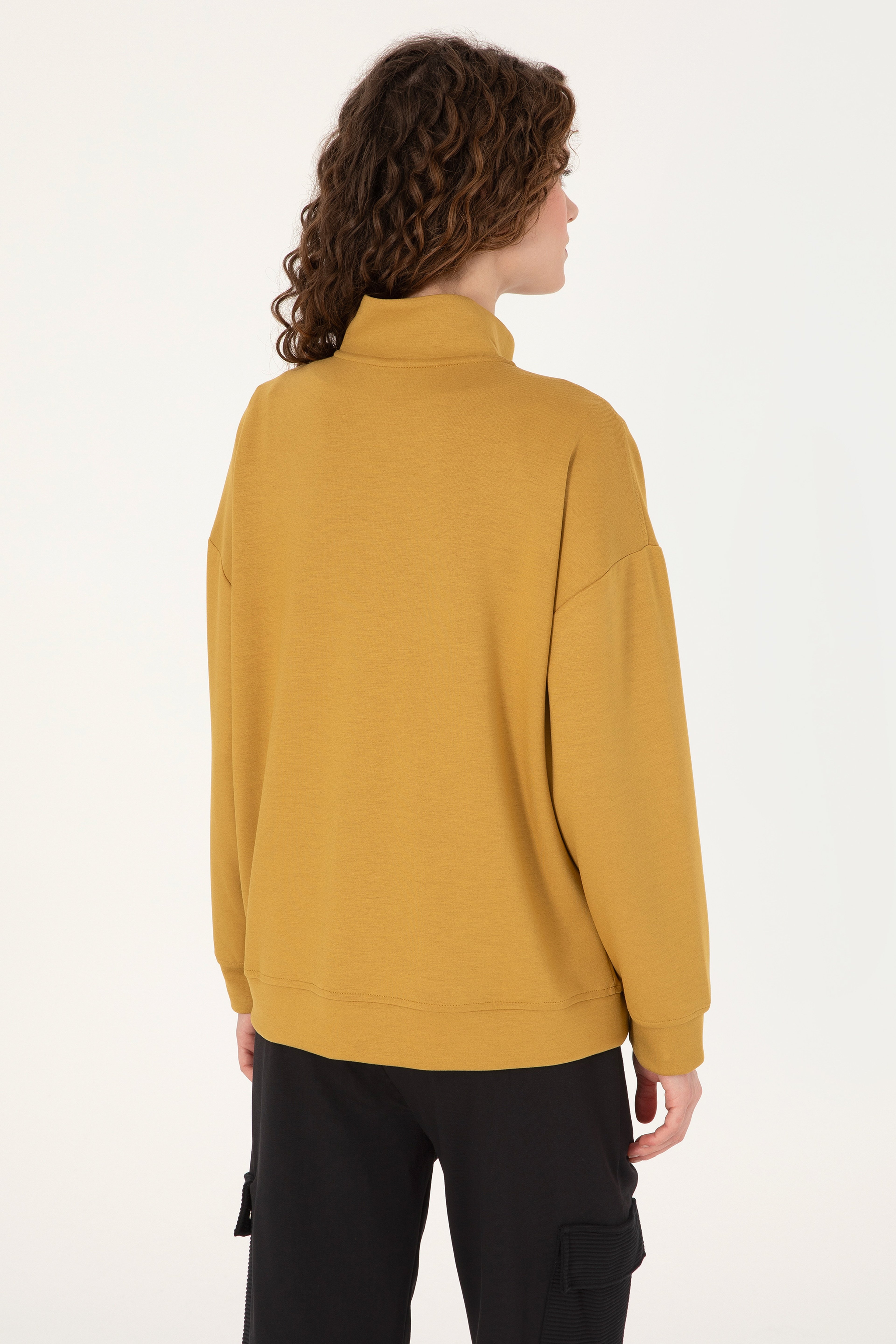 Kadın Hardal Fermuarlı Dik Yaka Sweatshirt - Image 5