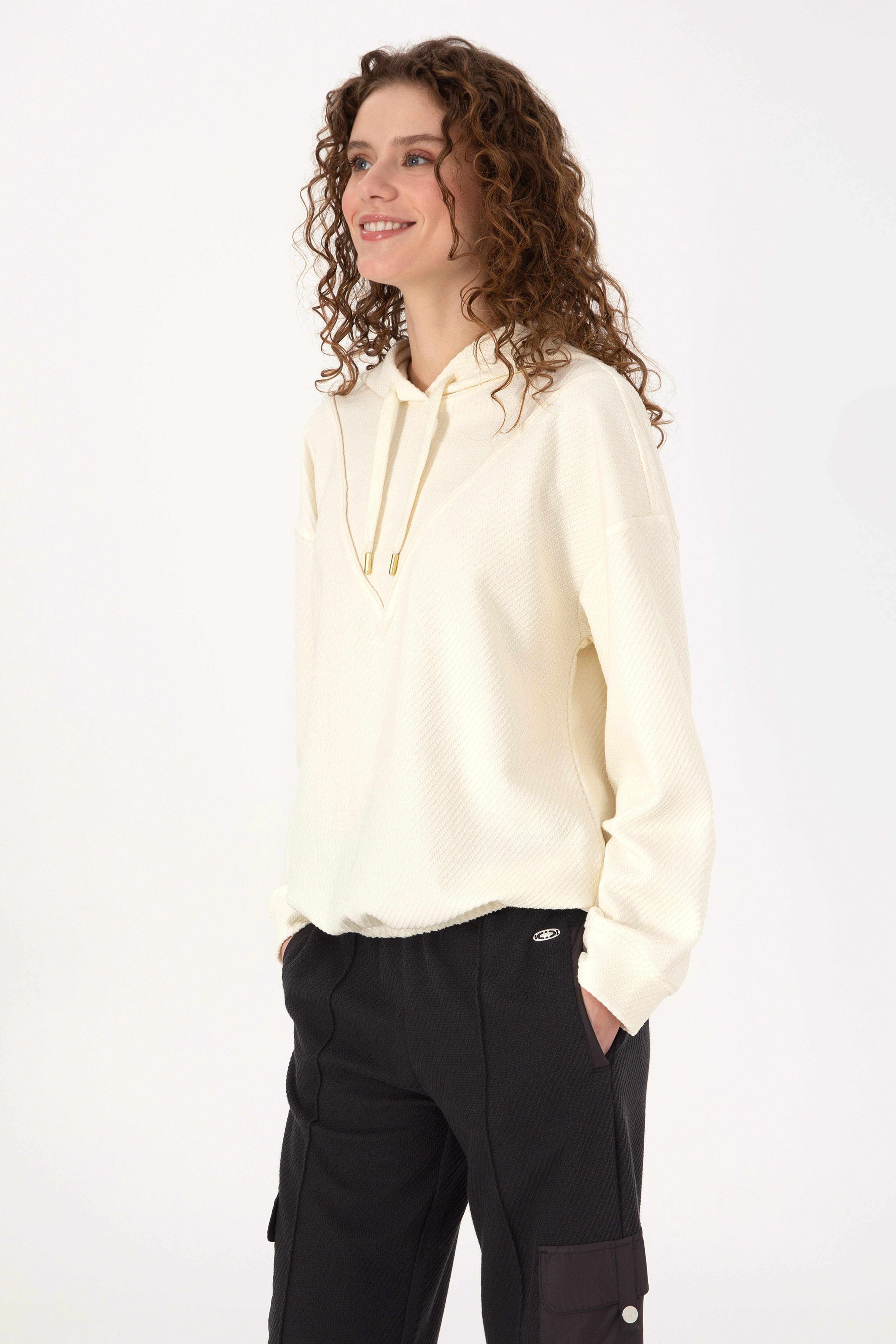 Kadın Krem Kapüşonlu Sweatshirt
