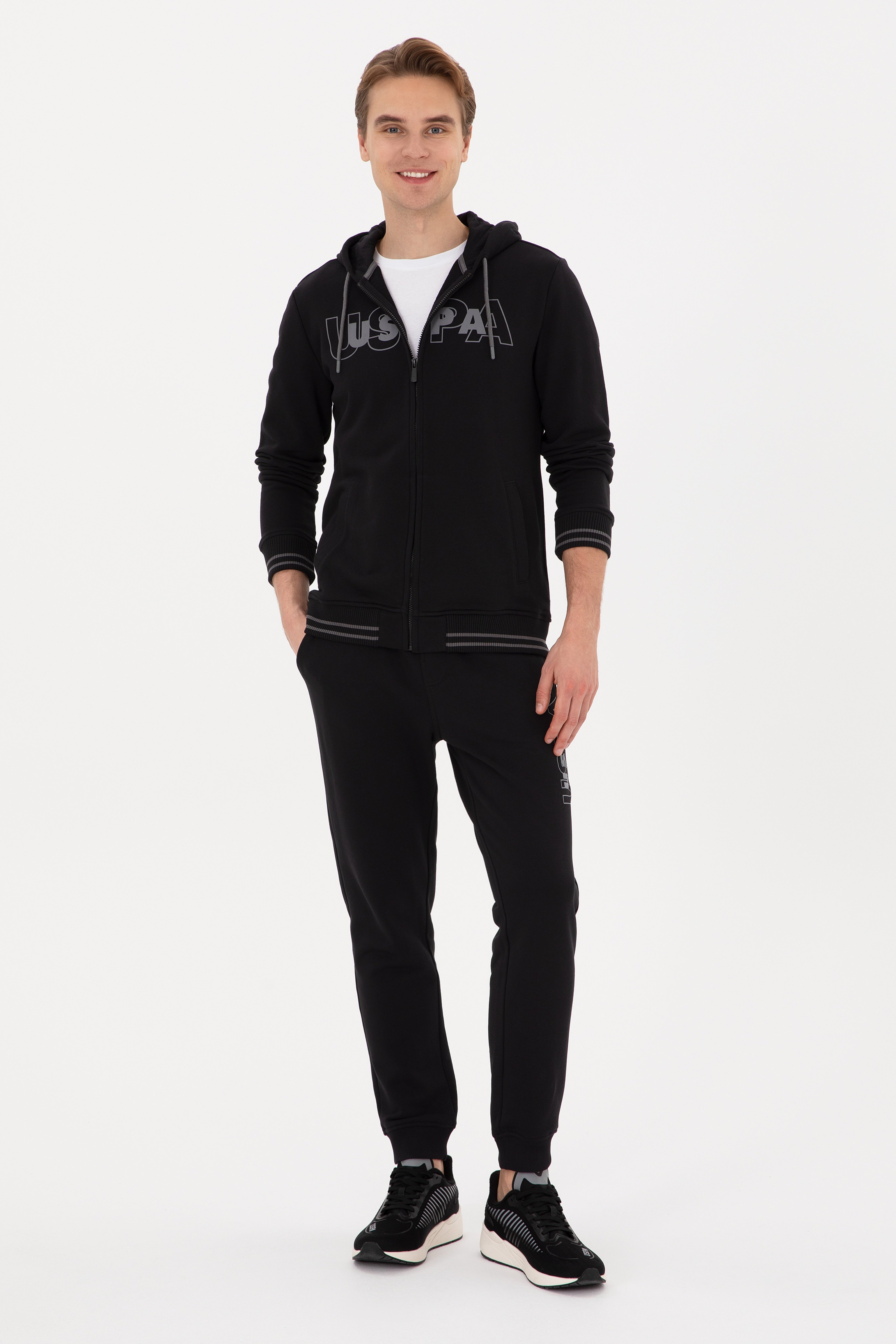 Erkek Regular Fit Fermuarlı Kapüşonlu Siyah Örme Hırka