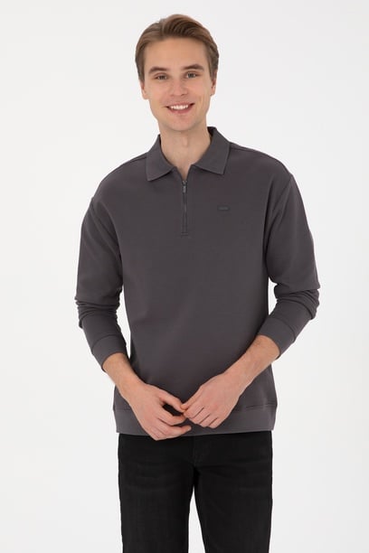 Erkek Comfort Fit Yarım Fermuarlı Gri Sweatshirt