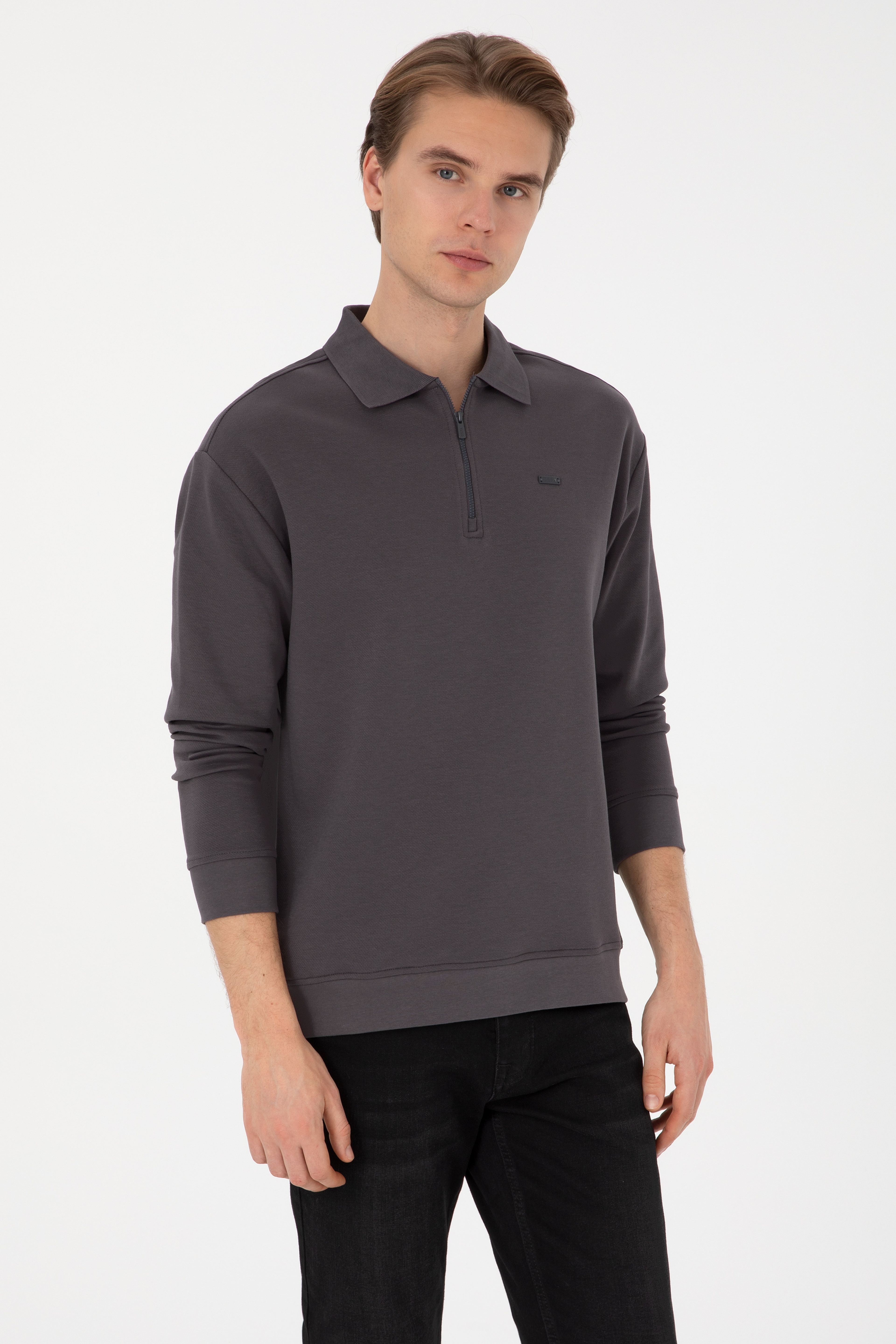 Erkek Comfort Fit Yarım Fermuarlı Gri Sweatshirt - Image 3
