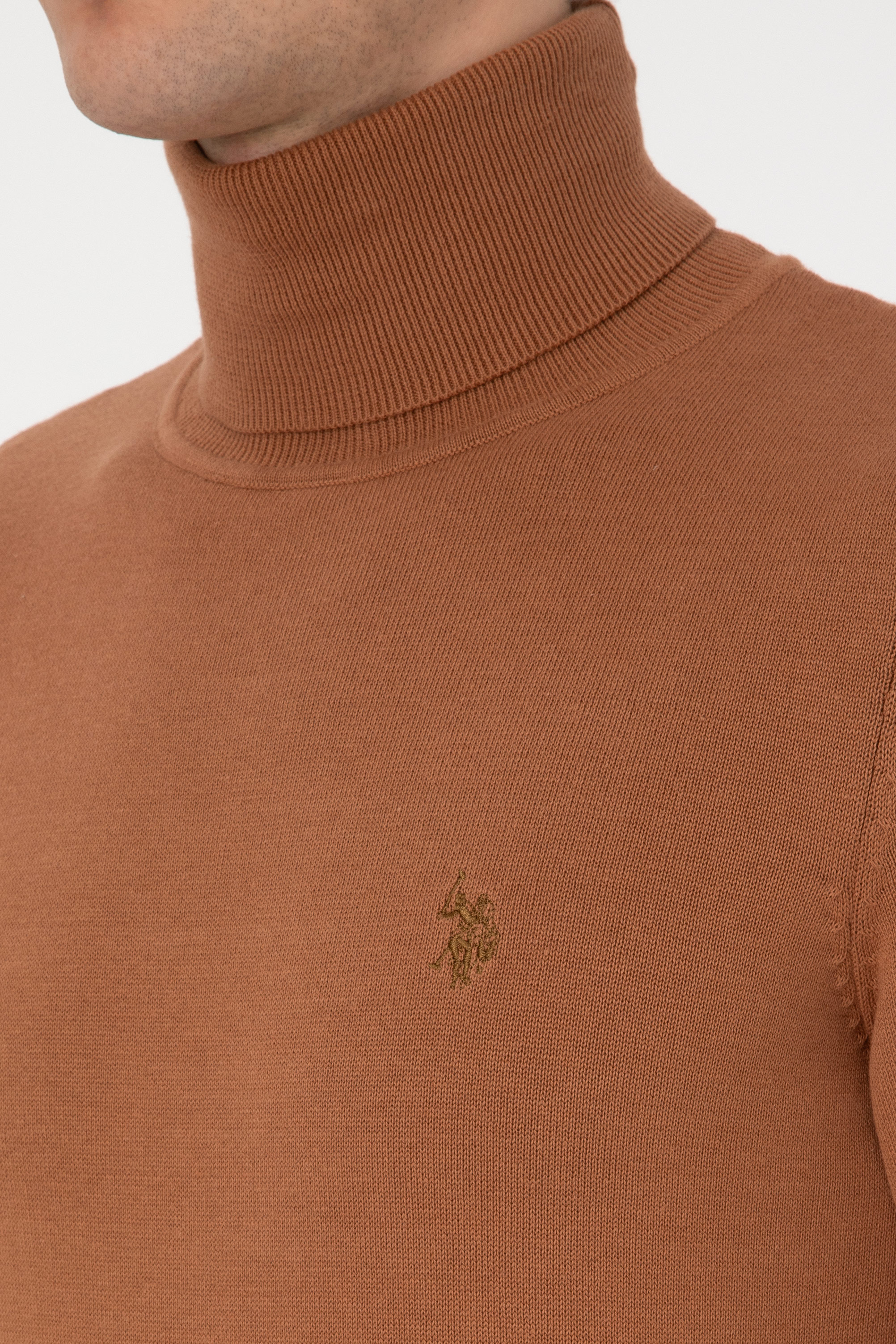 Erkek Slim Fit Boğazlı Camel Basic Kazak