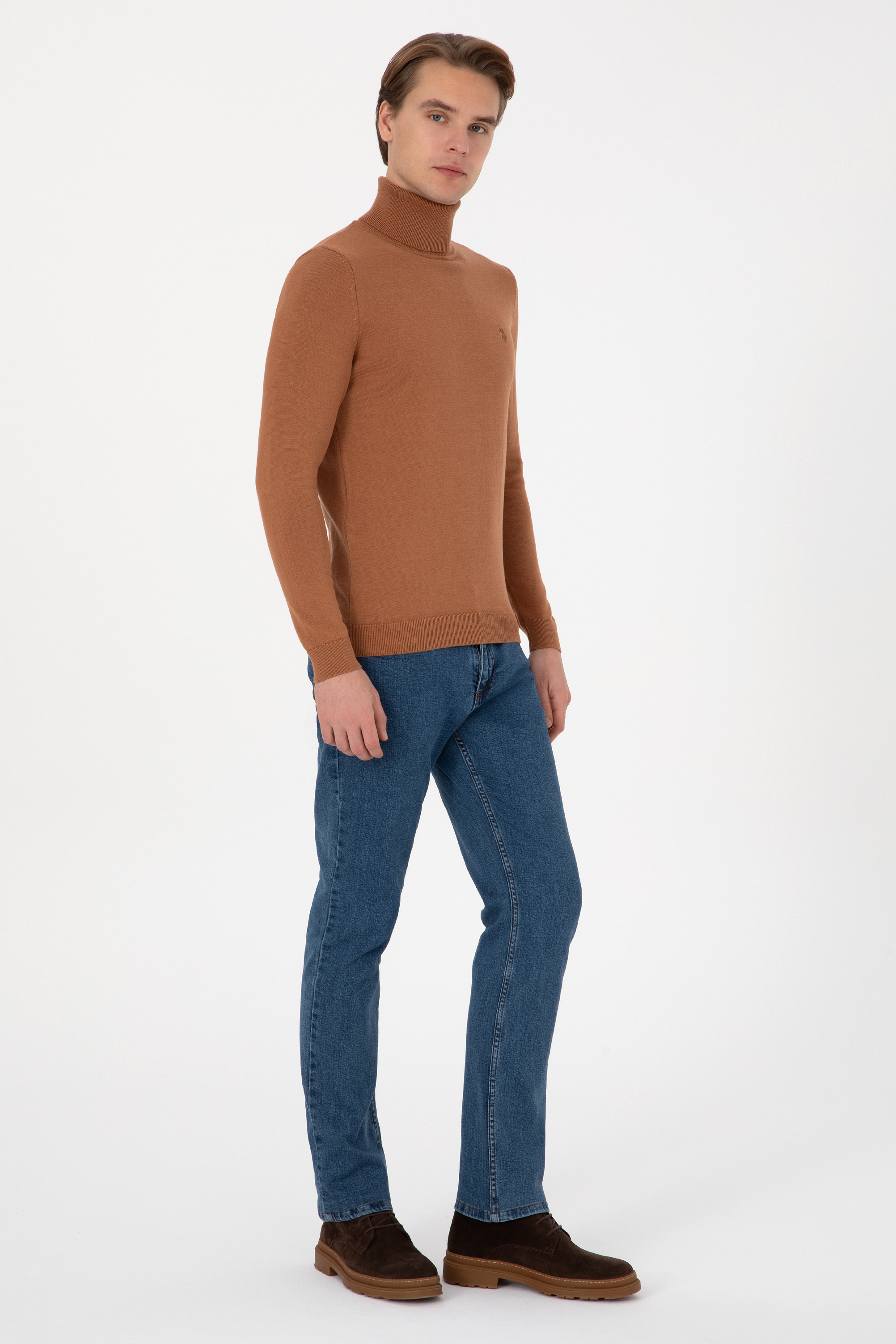 Erkek Slim Fit Boğazlı Camel Basic Kazak